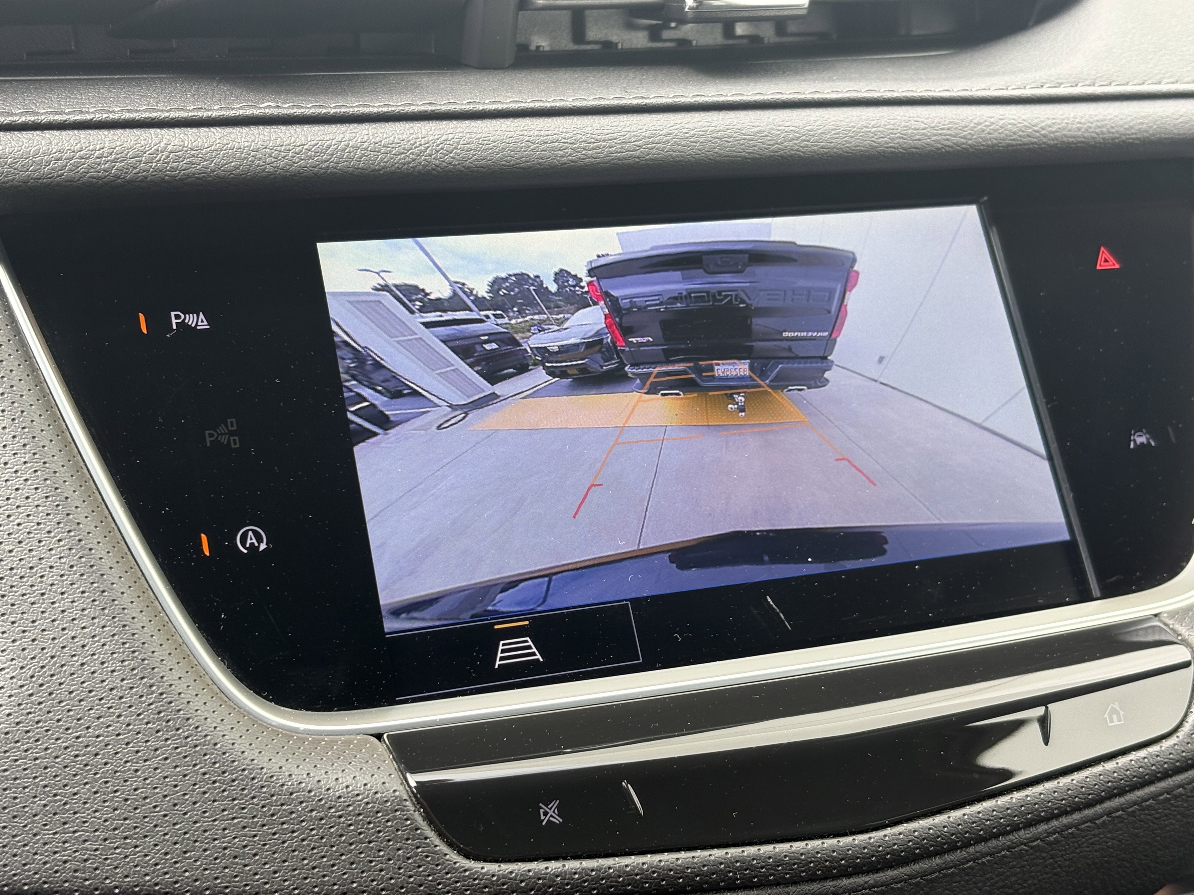 2024 Cadillac XT6 Luxury