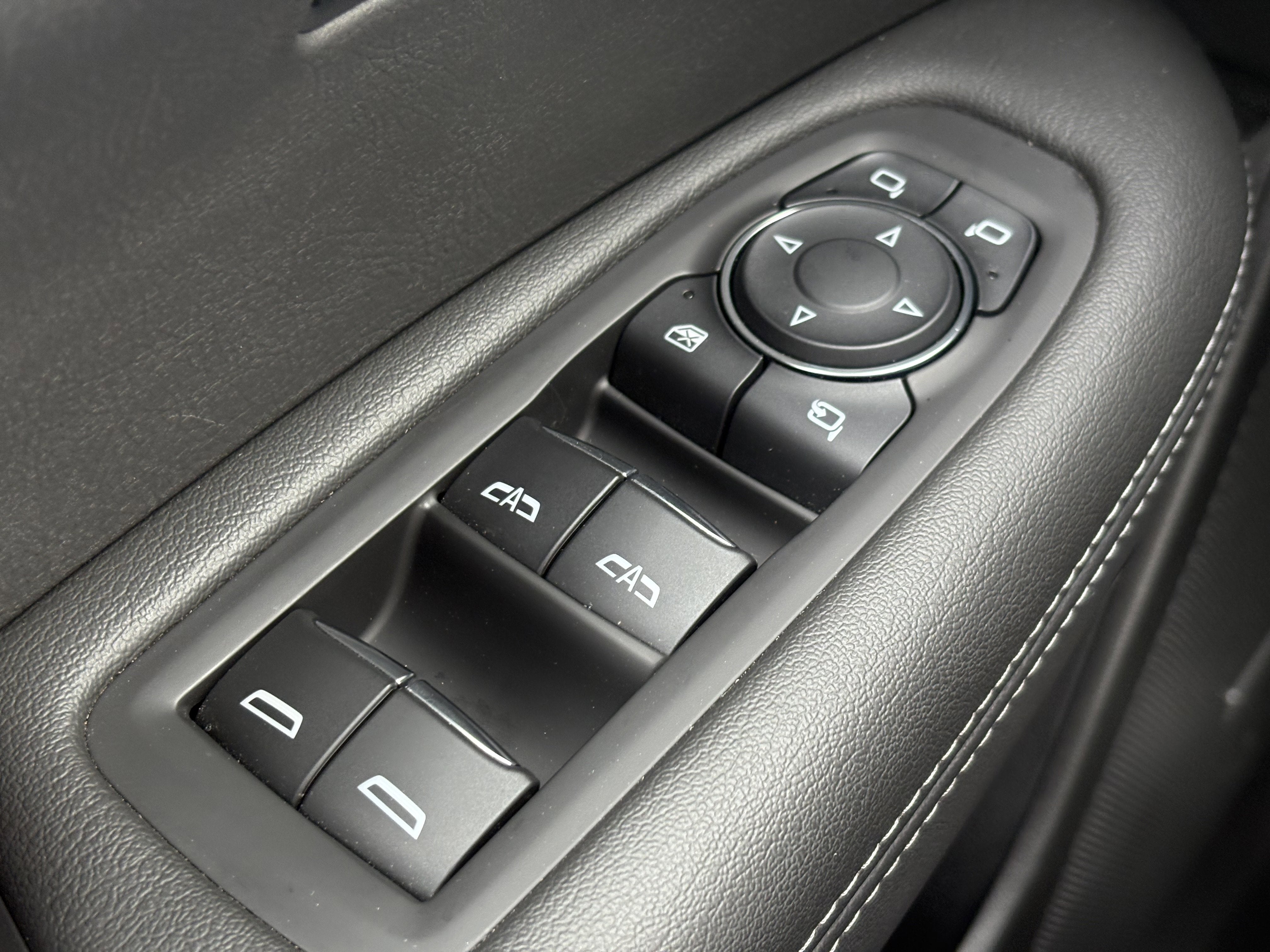 2024 Cadillac XT6 Luxury