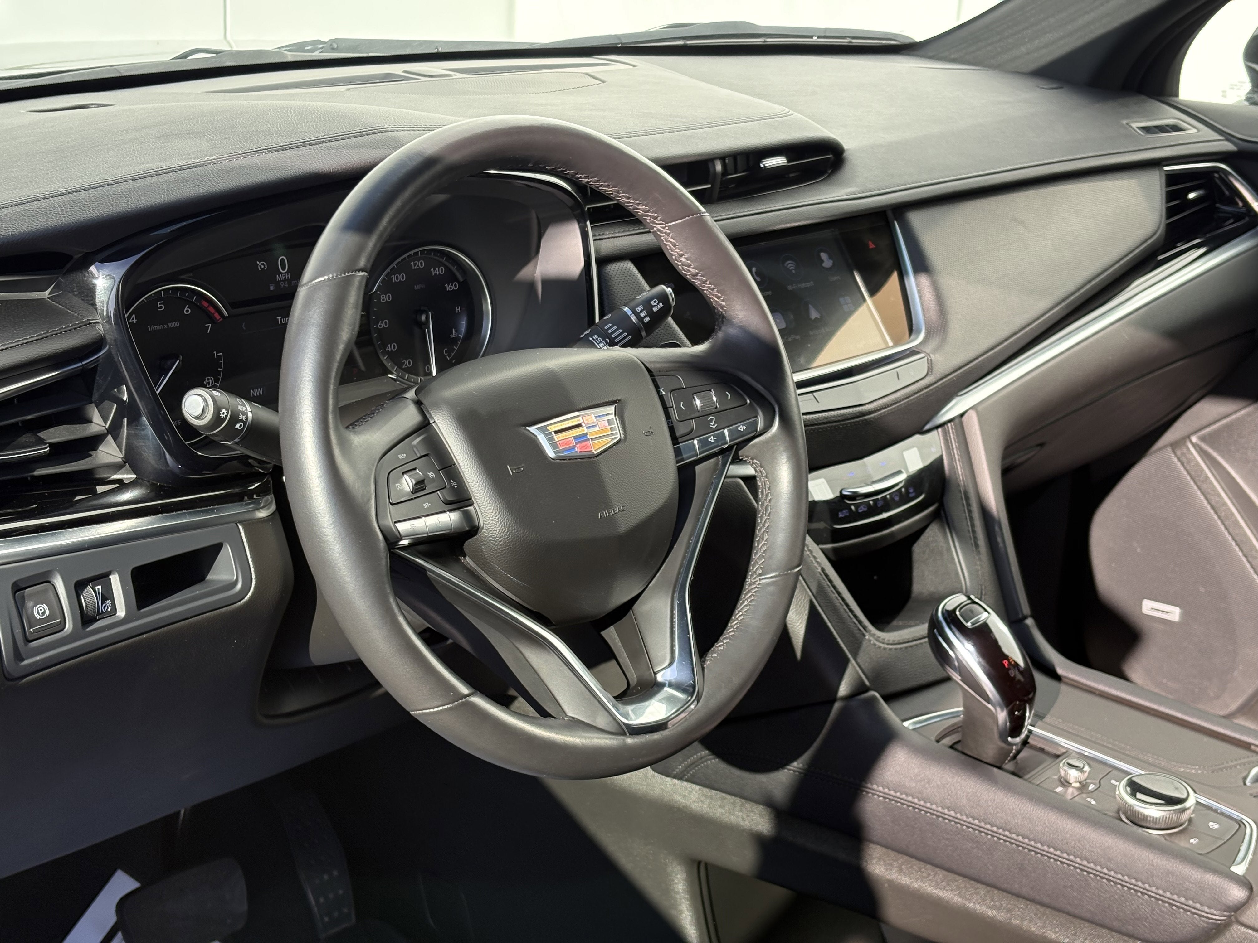 2024 Cadillac XT6 Luxury