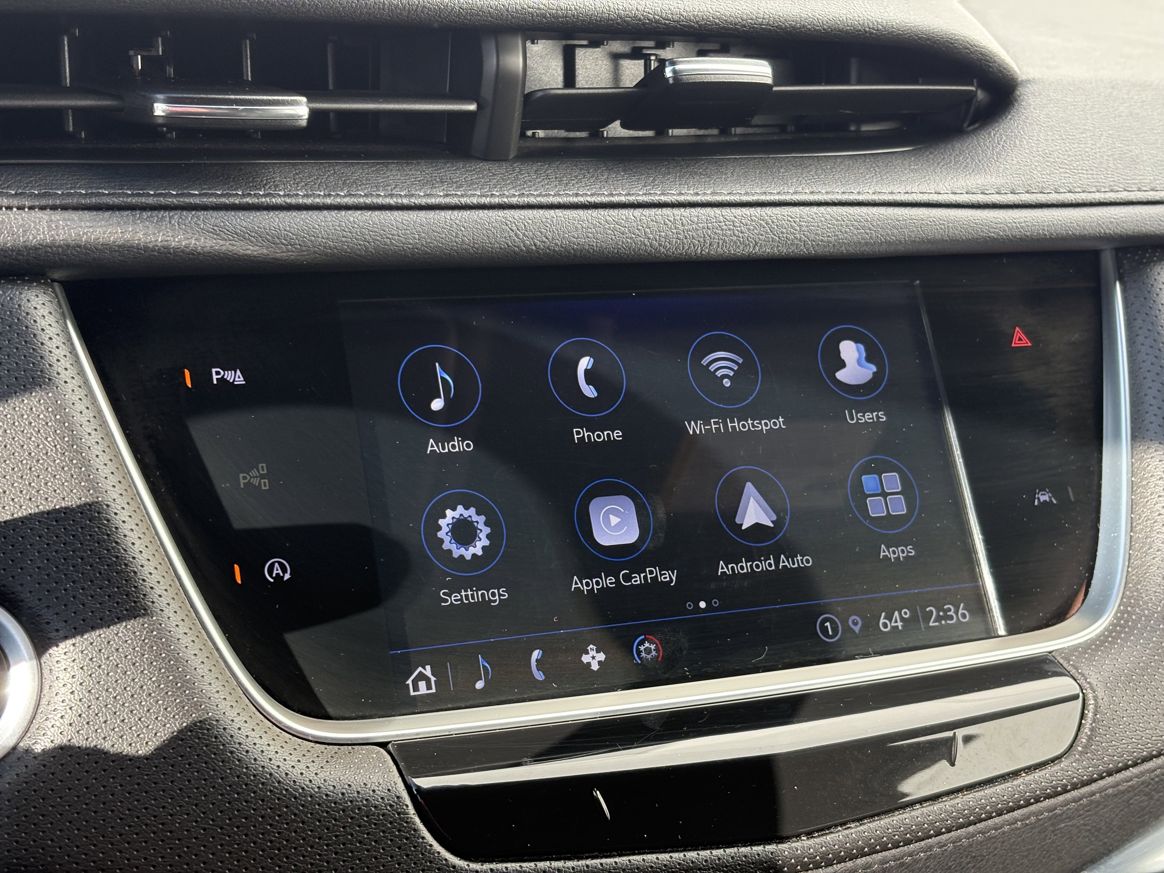 2024 Cadillac XT6 Luxury