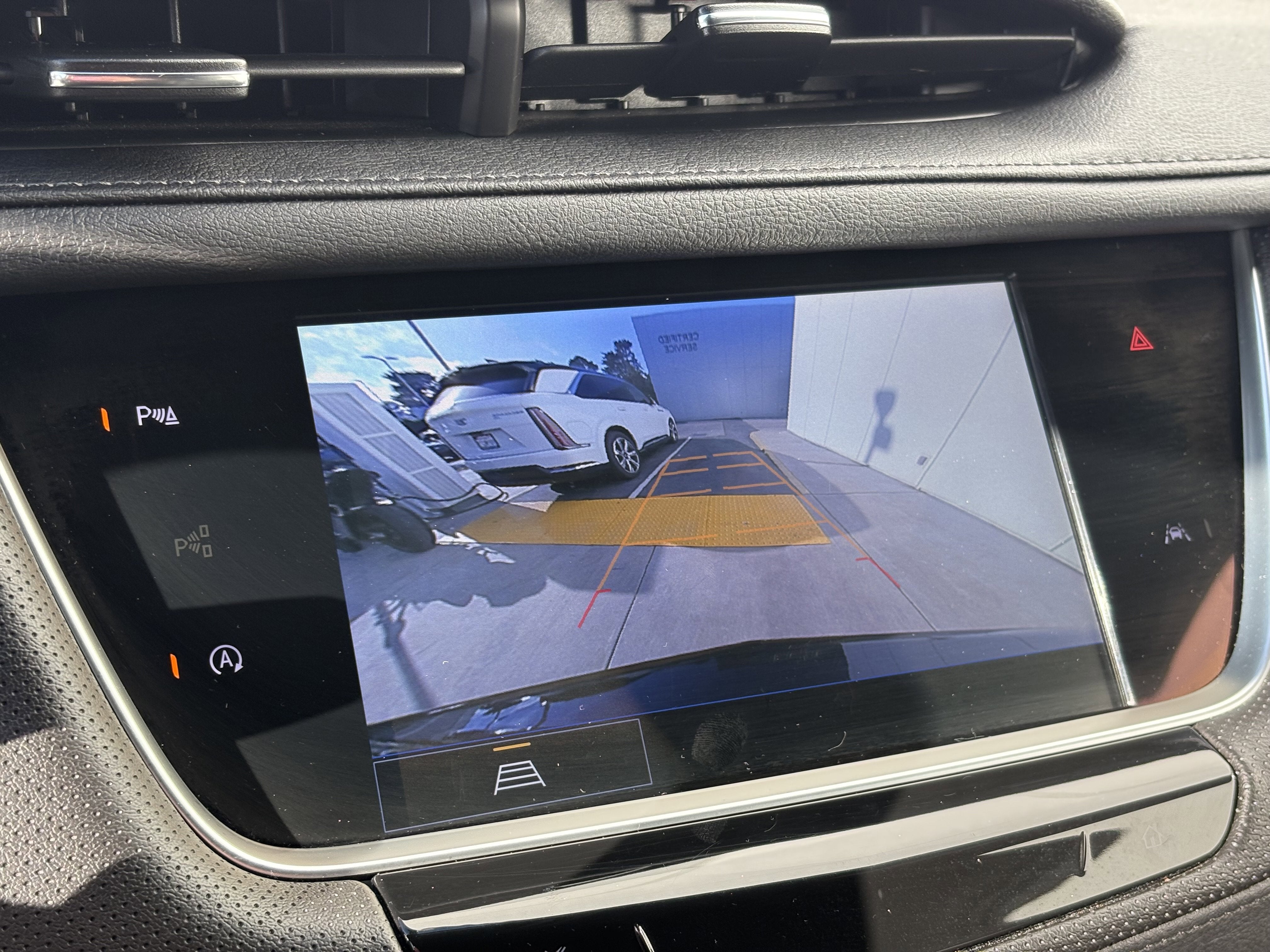 2024 Cadillac XT6 Luxury