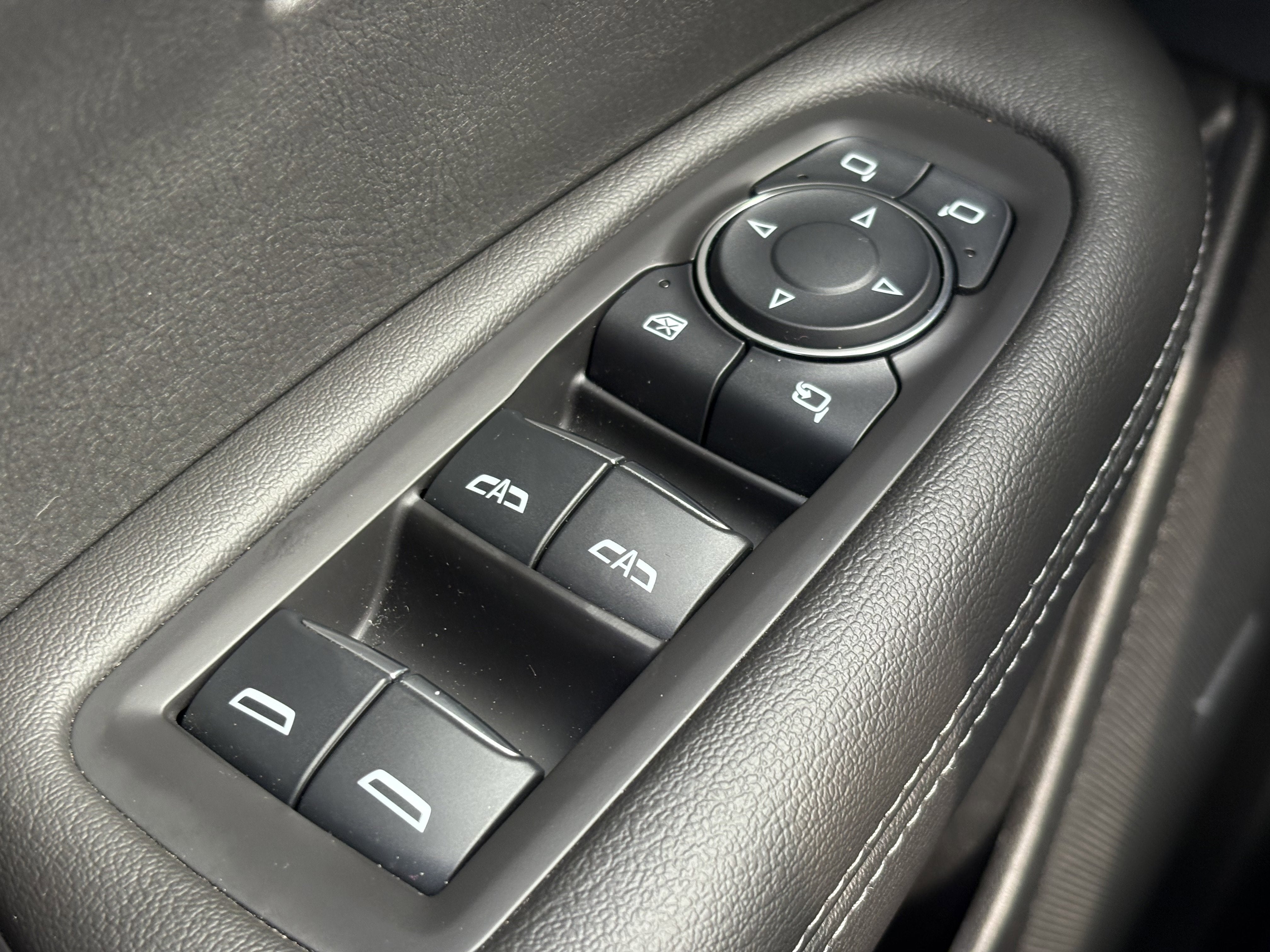 2024 Cadillac XT6 Luxury