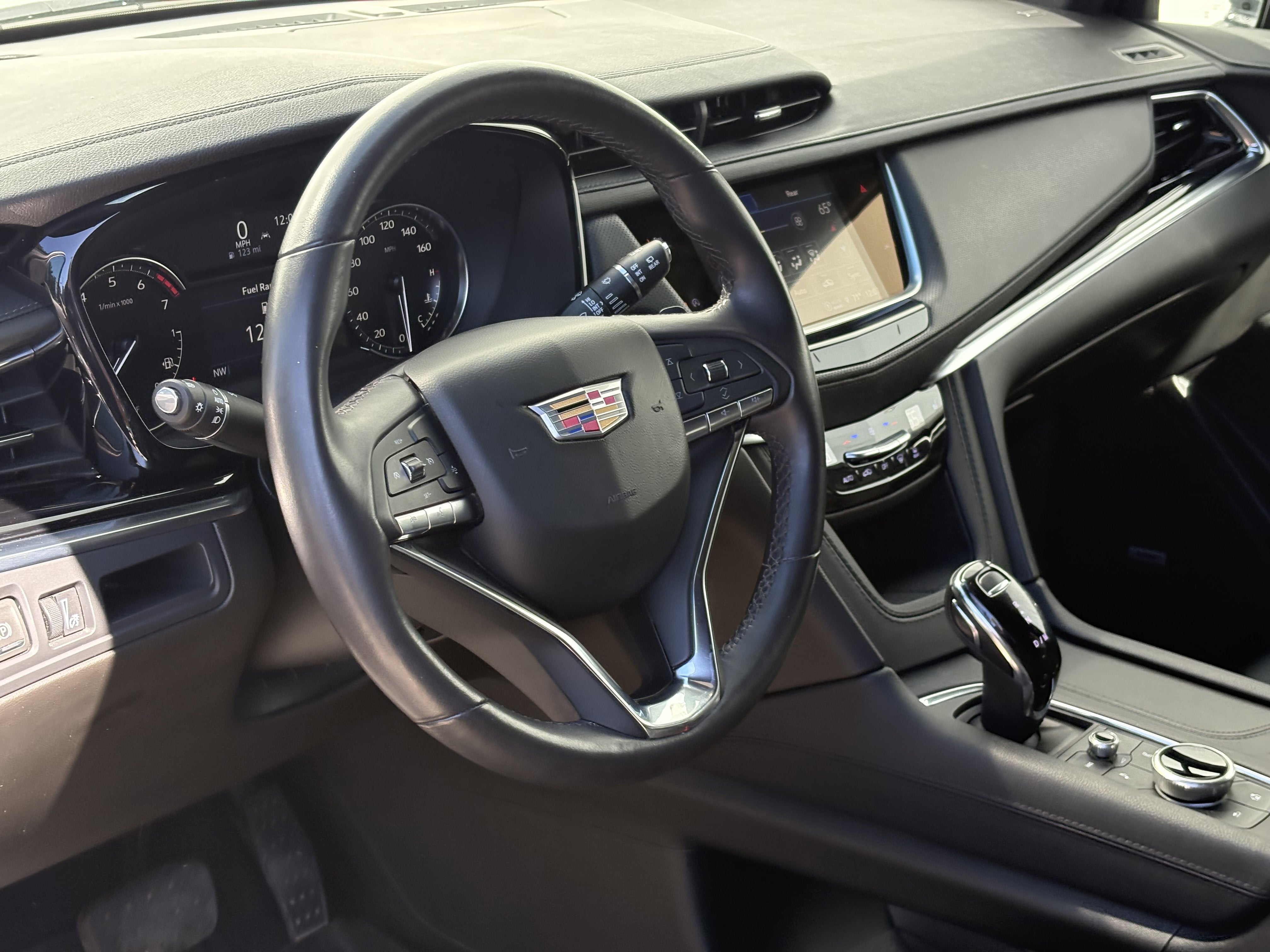 2024 Cadillac XT6 Luxury