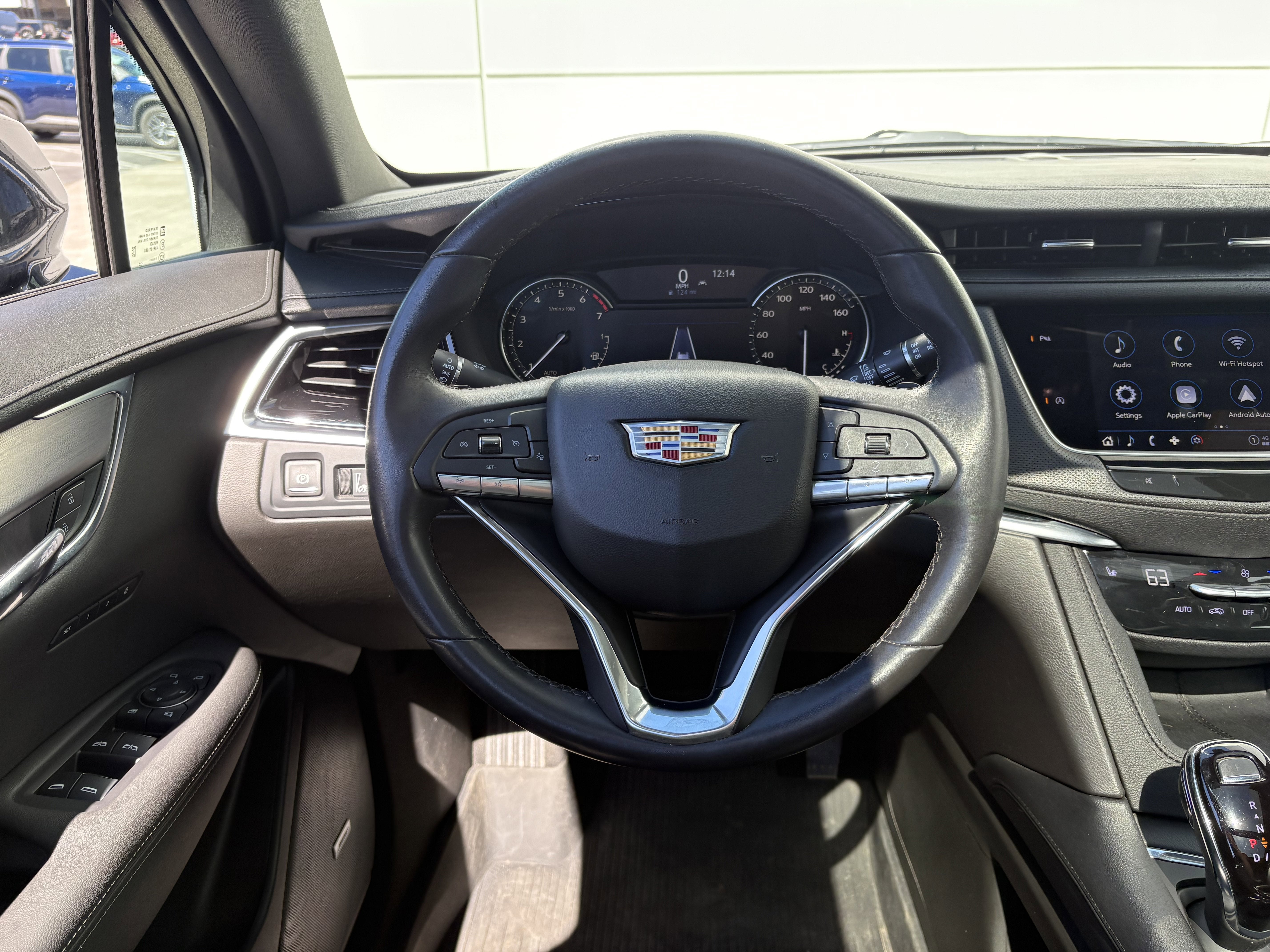 2024 Cadillac XT6 Luxury