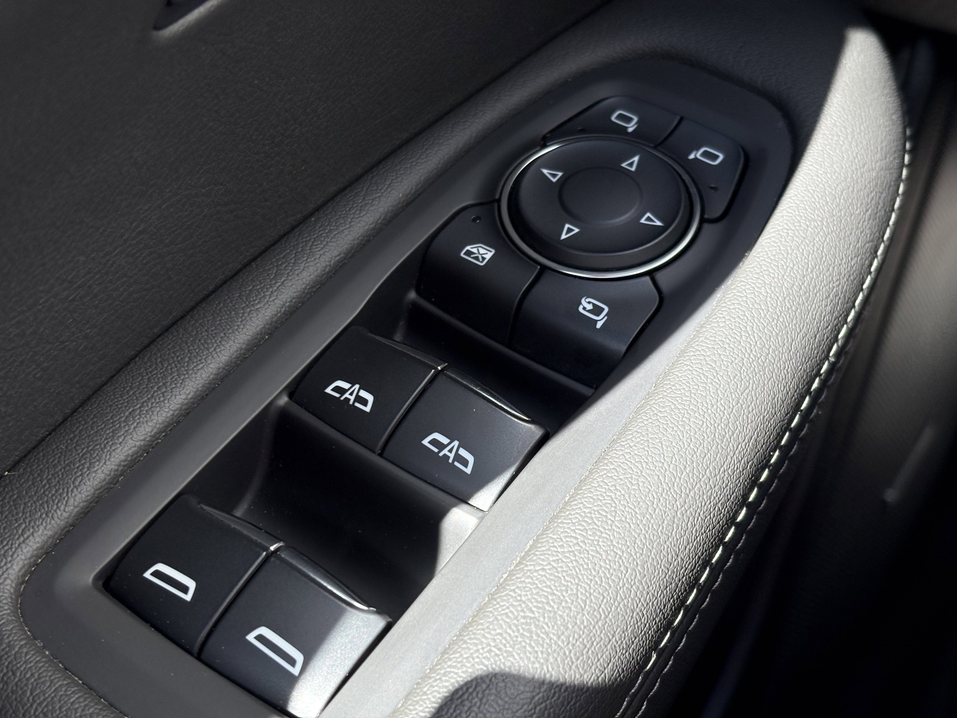 2024 Cadillac XT6 Luxury