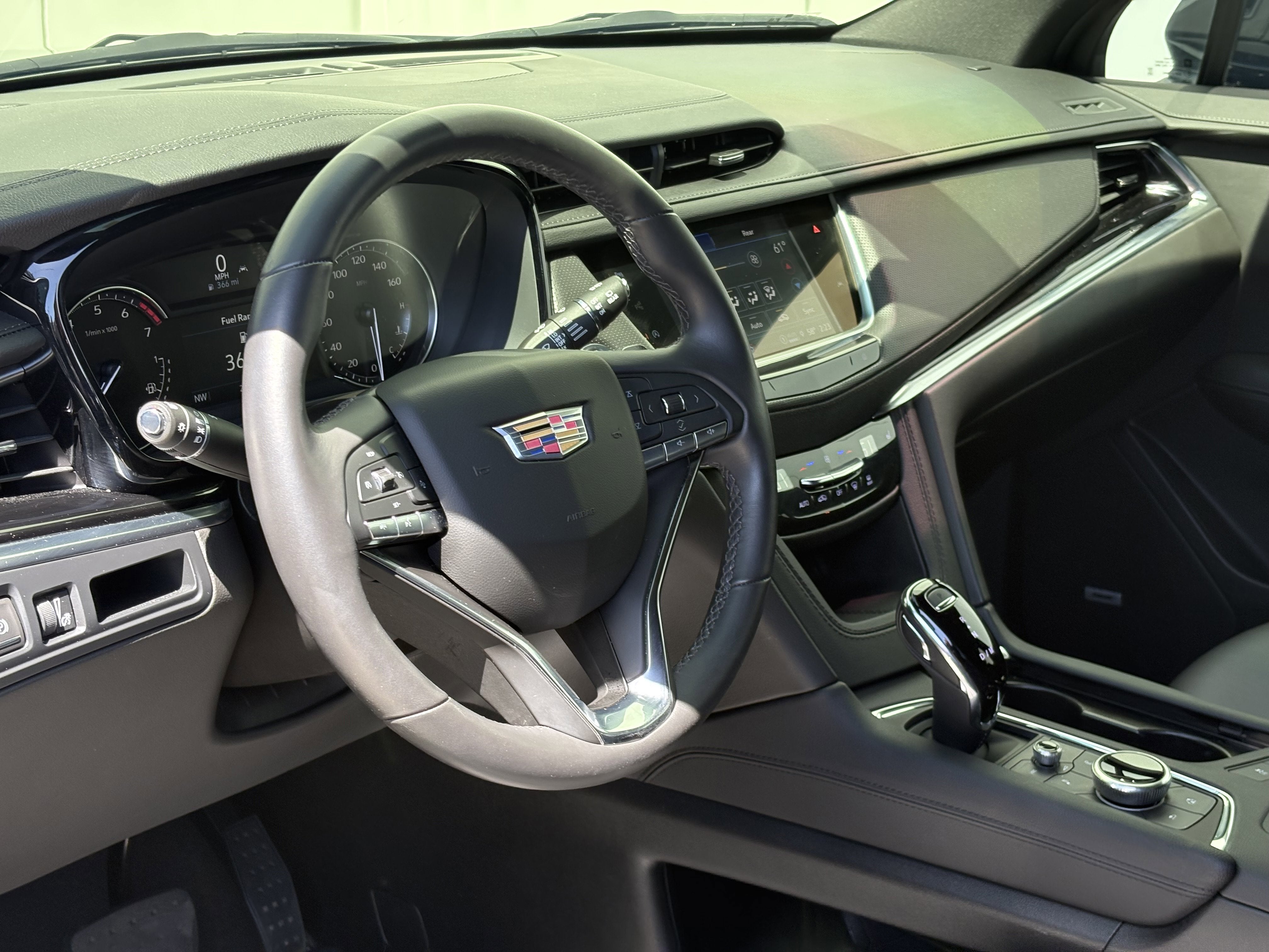 2024 Cadillac XT6 Luxury