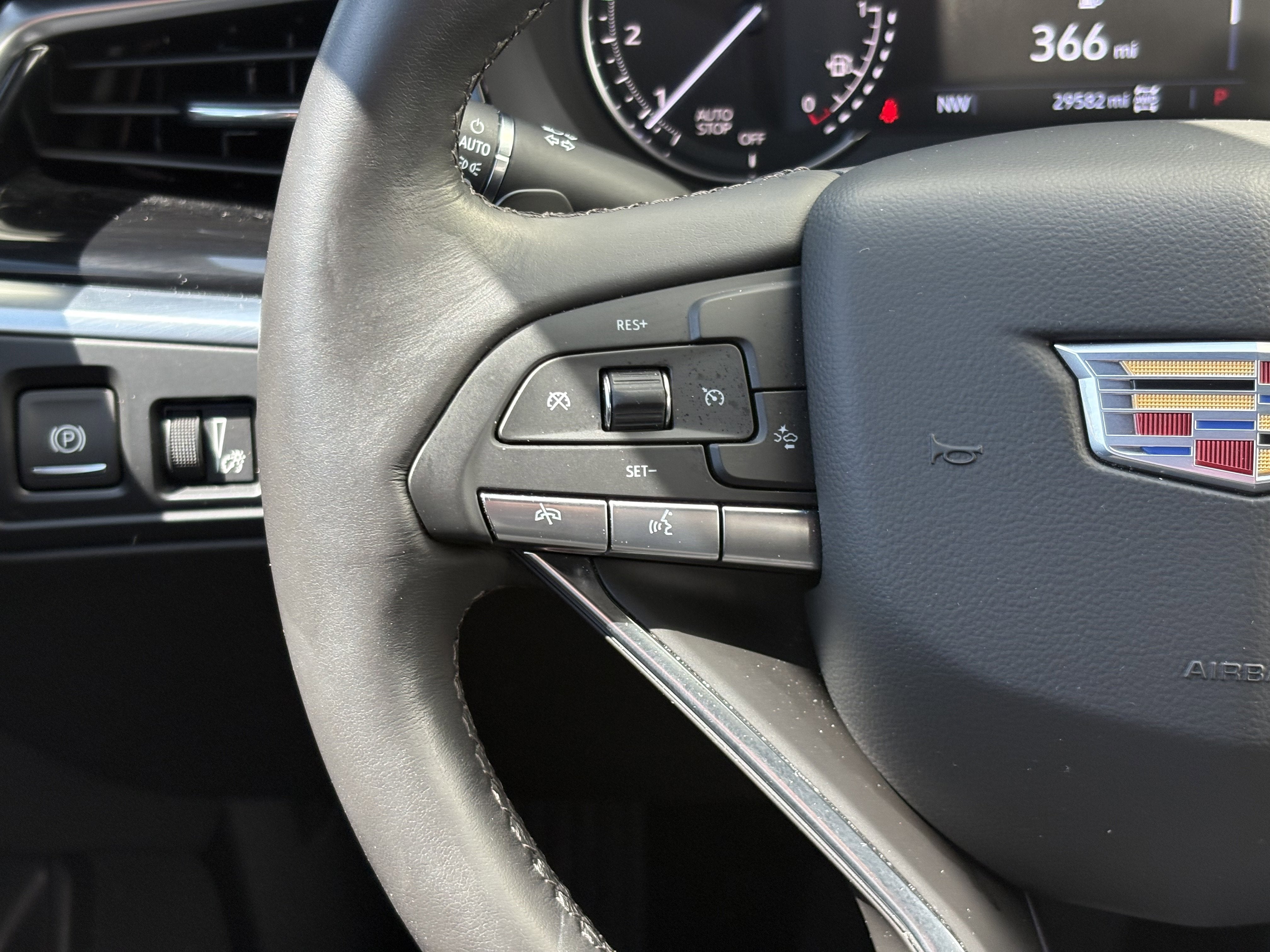 2024 Cadillac XT6 Luxury