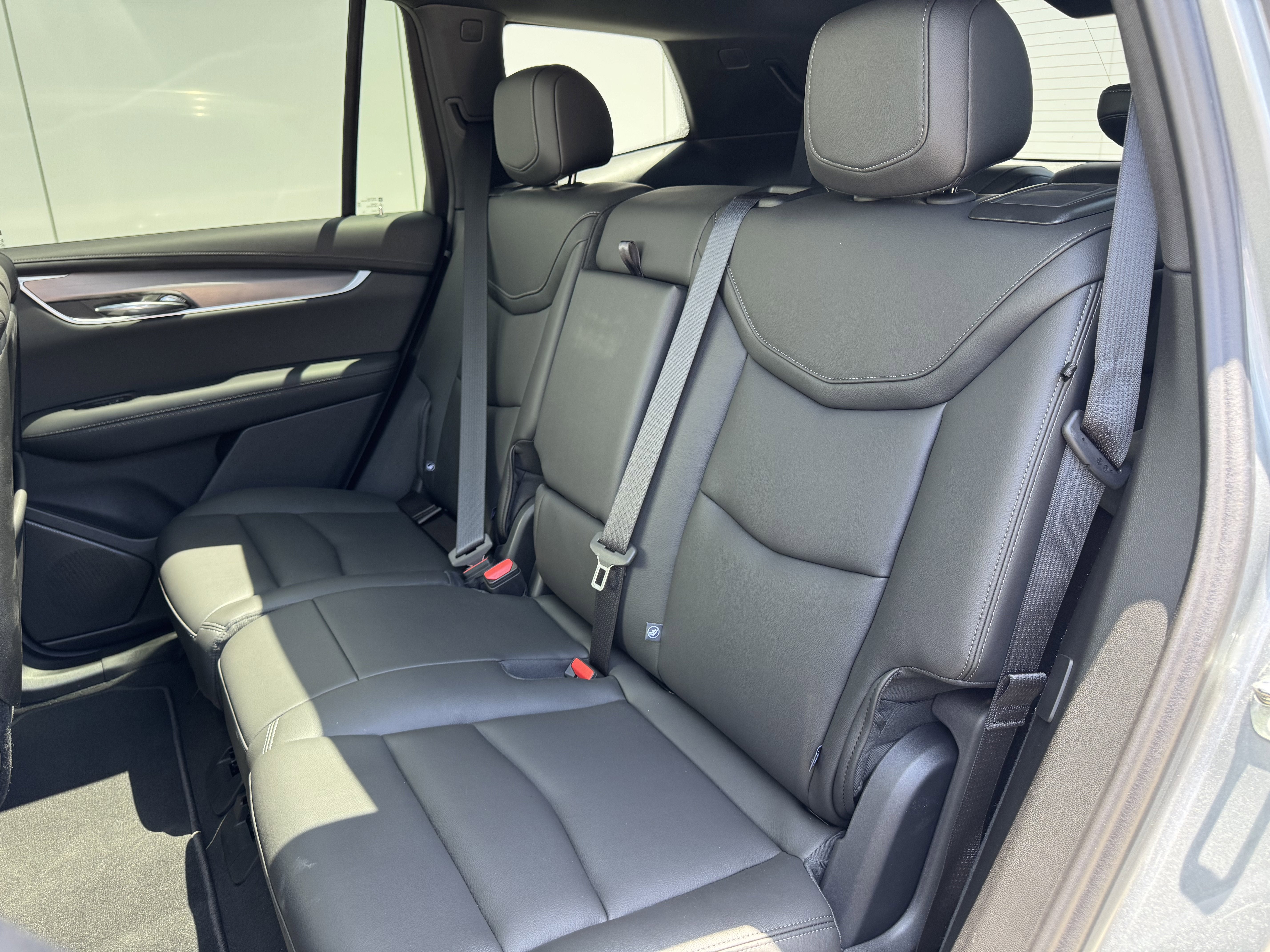 2025 Cadillac XT6 Luxury