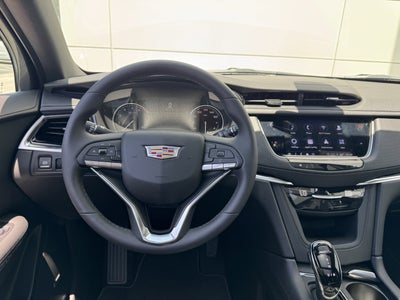 2025 Cadillac XT6 Luxury