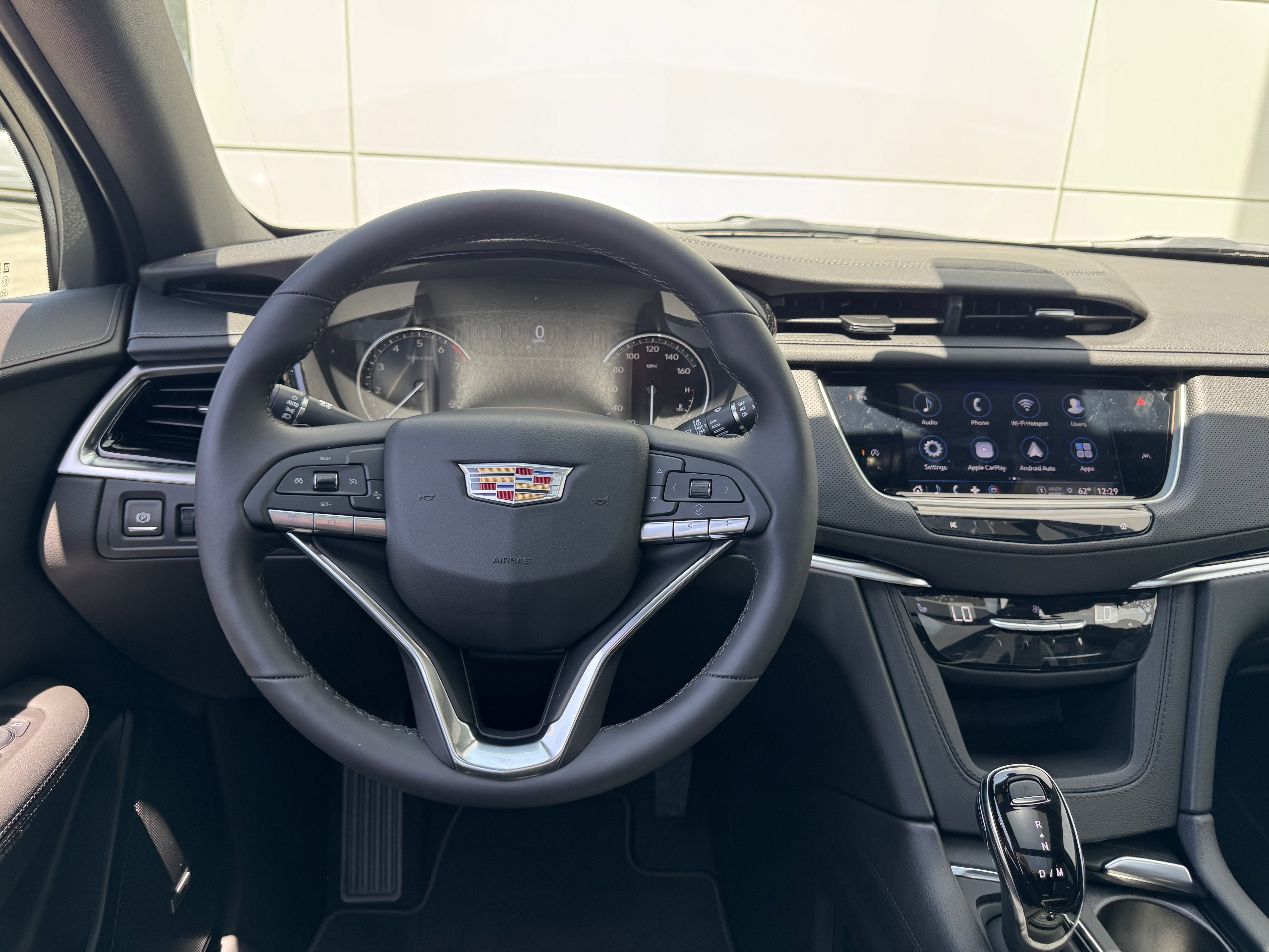 2025 Cadillac XT6 Luxury