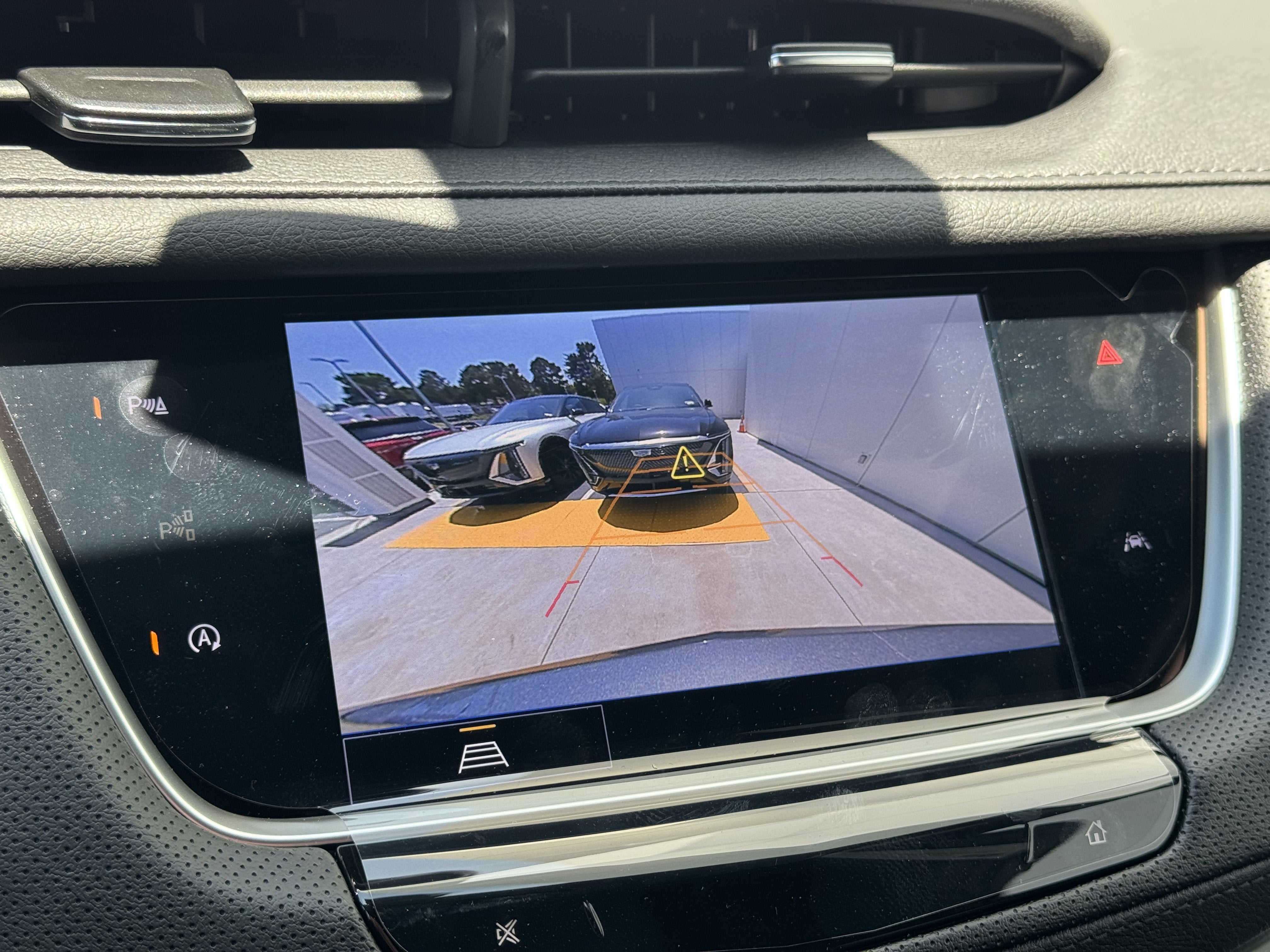 2025 Cadillac XT6 Luxury