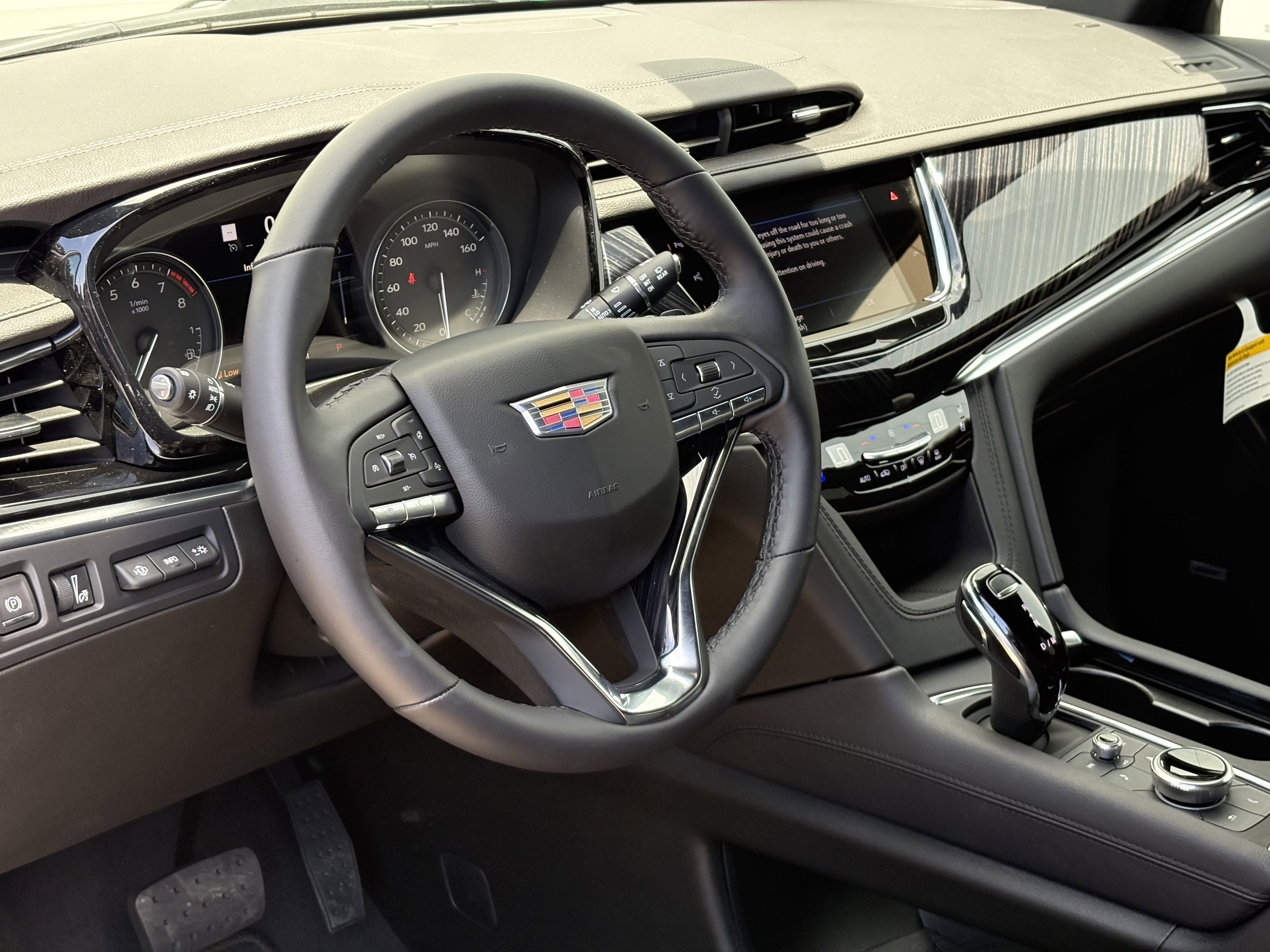 2025 Cadillac XT6 Premium Luxury