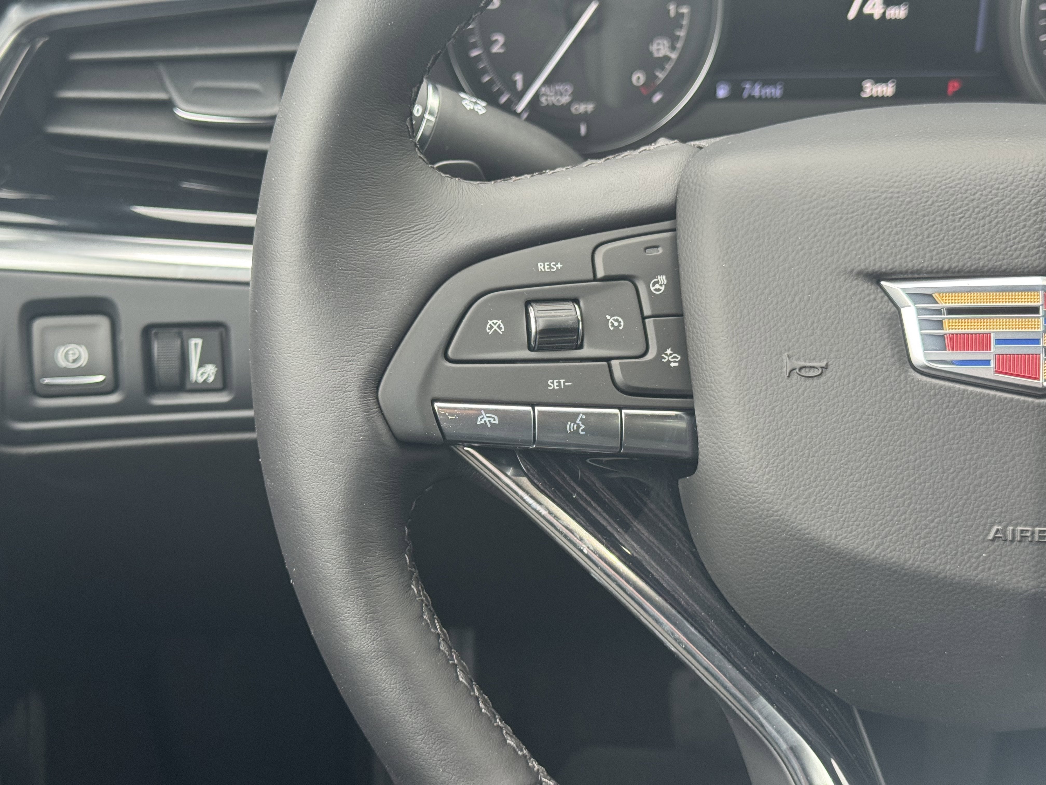 2025 Cadillac XT6 Premium Luxury