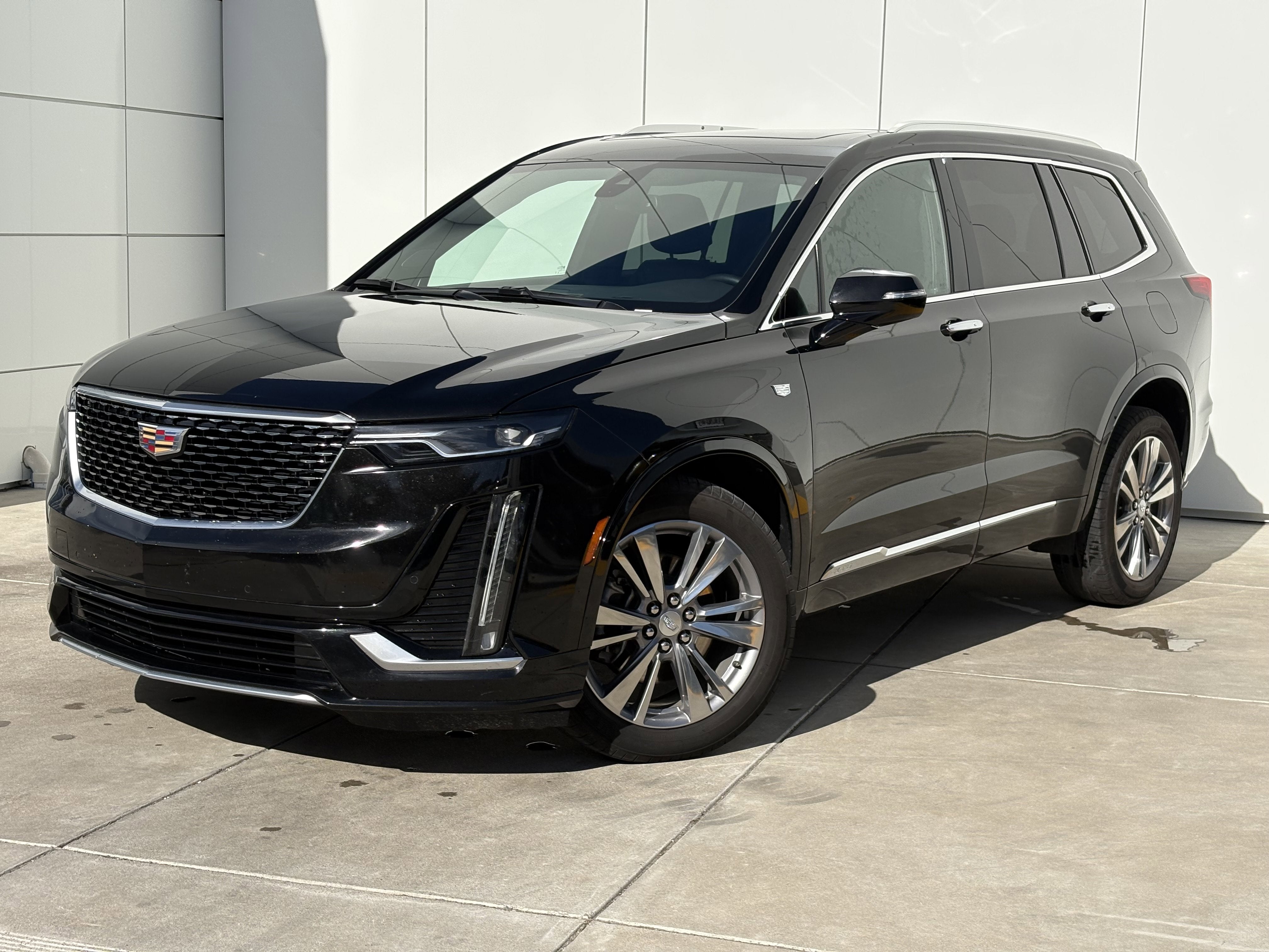 2025 Cadillac XT6 Premium Luxury