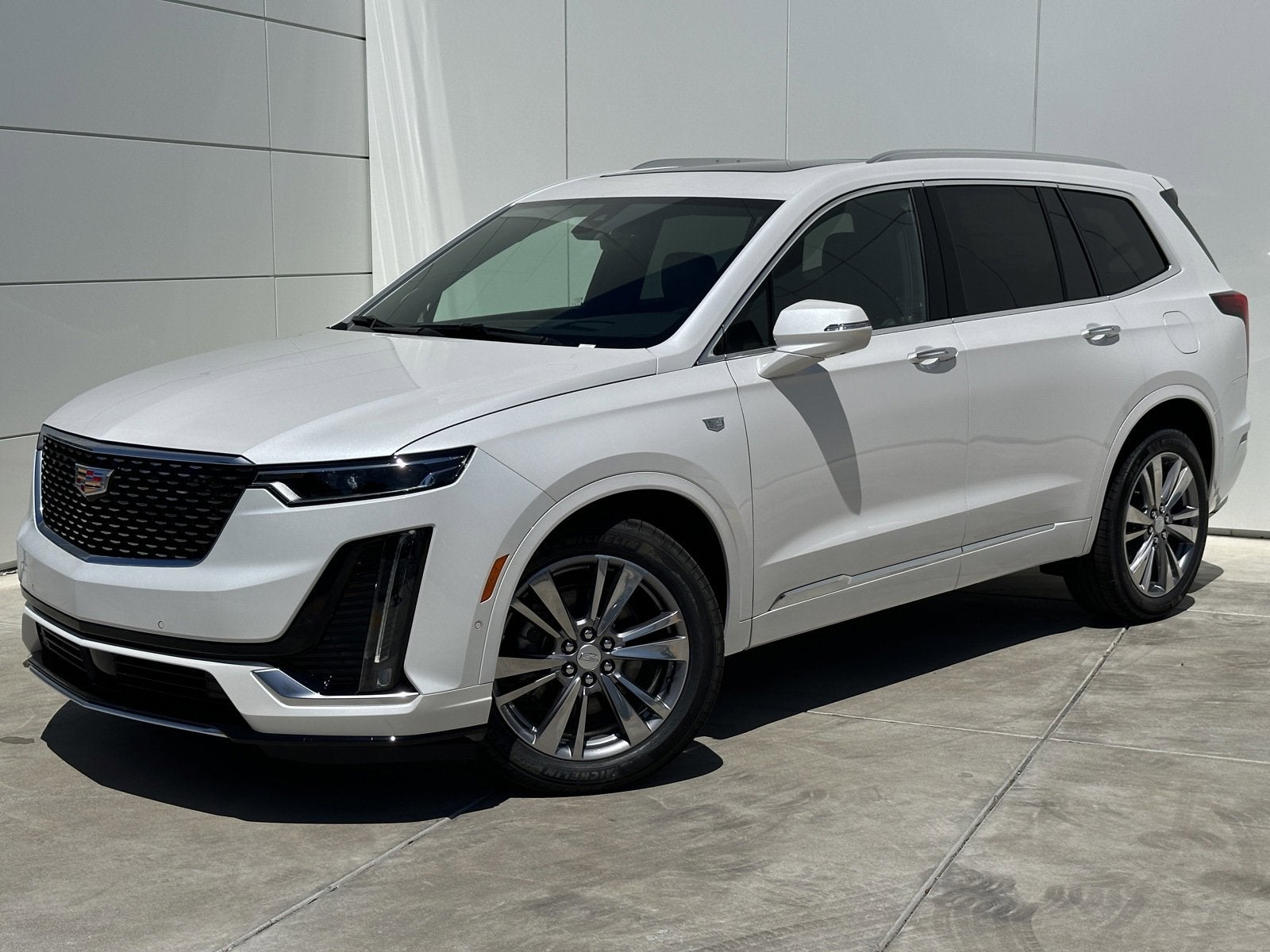 2025 Cadillac XT6 Premium Luxury