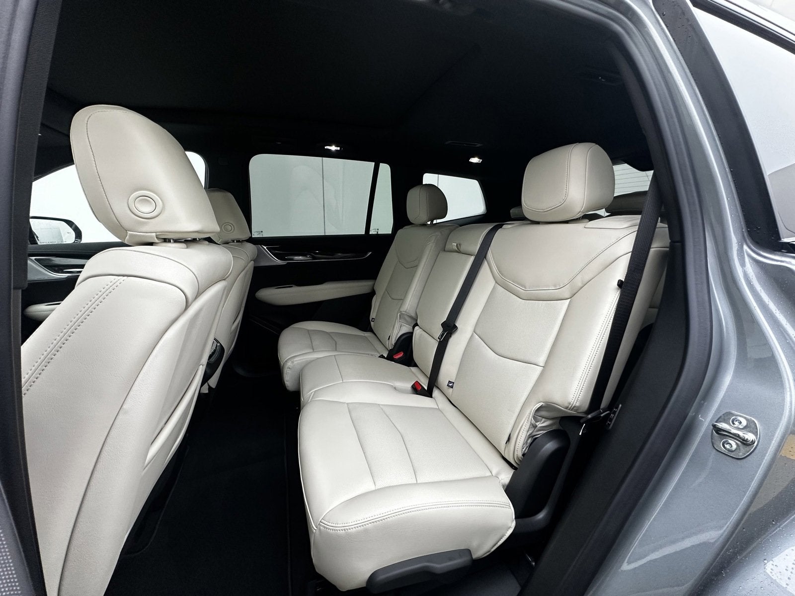 2025 Cadillac XT6 Sport