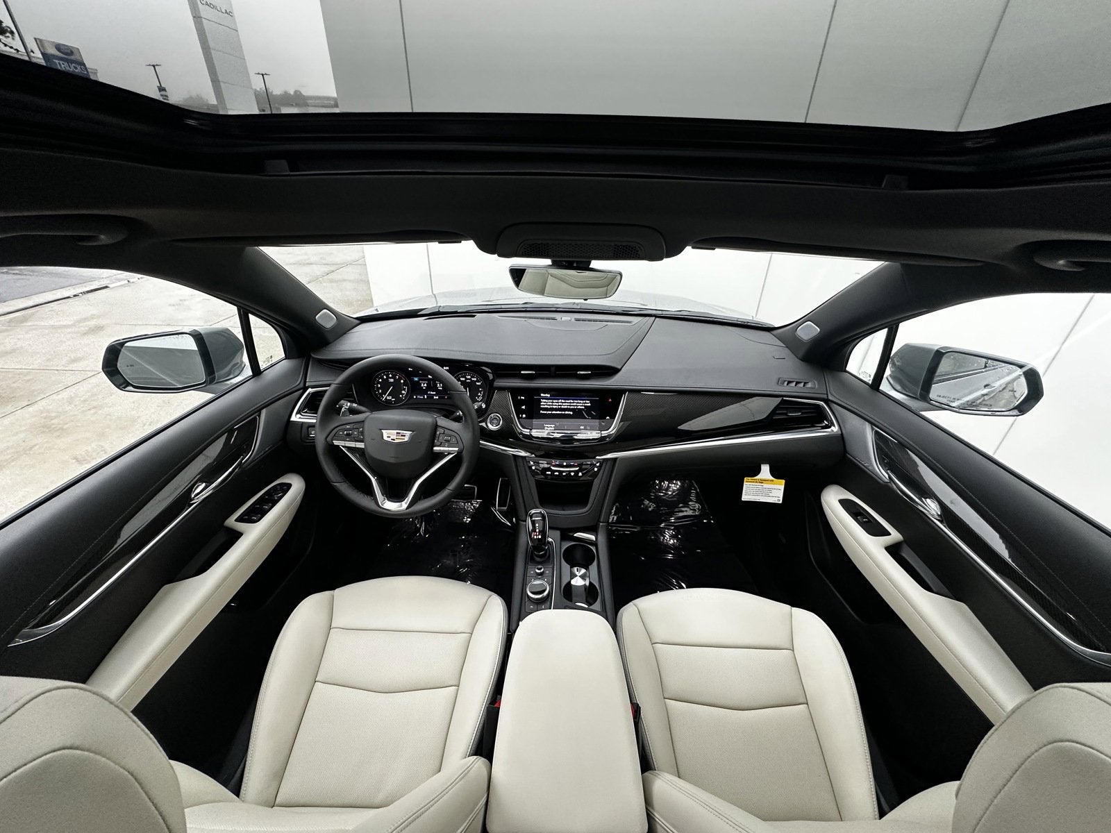 2025 Cadillac XT6 Sport