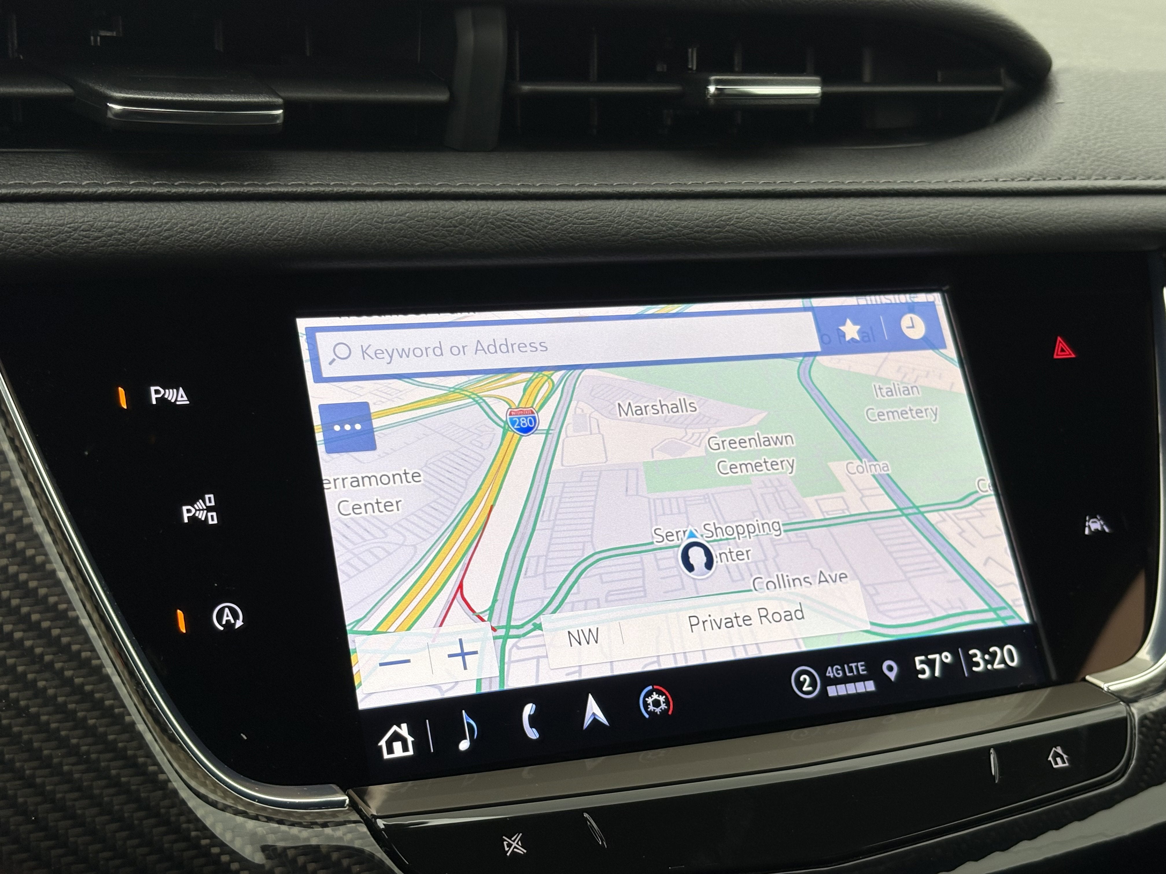 2025 Cadillac XT6 Sport