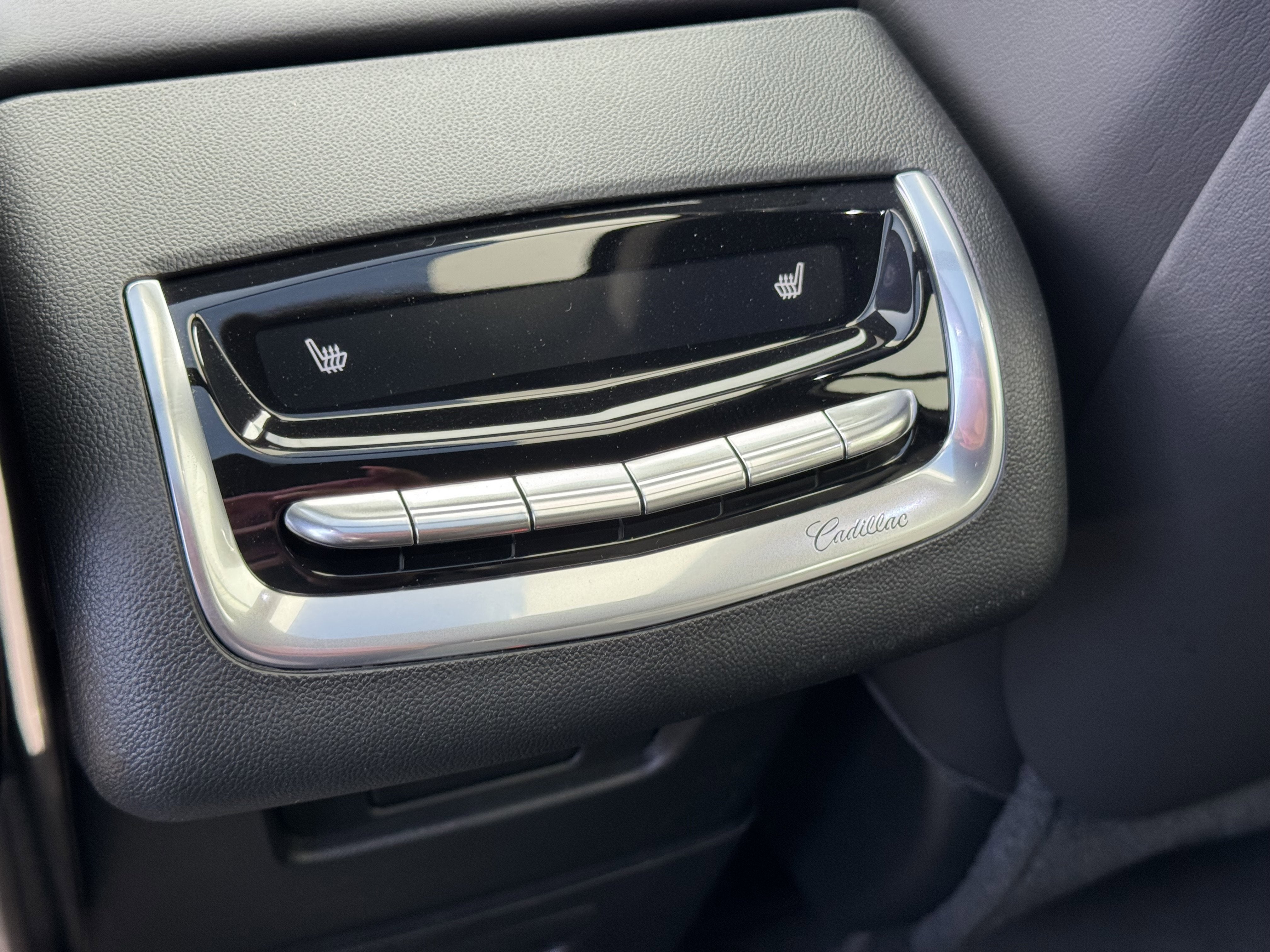 2025 Cadillac XT6 Sport