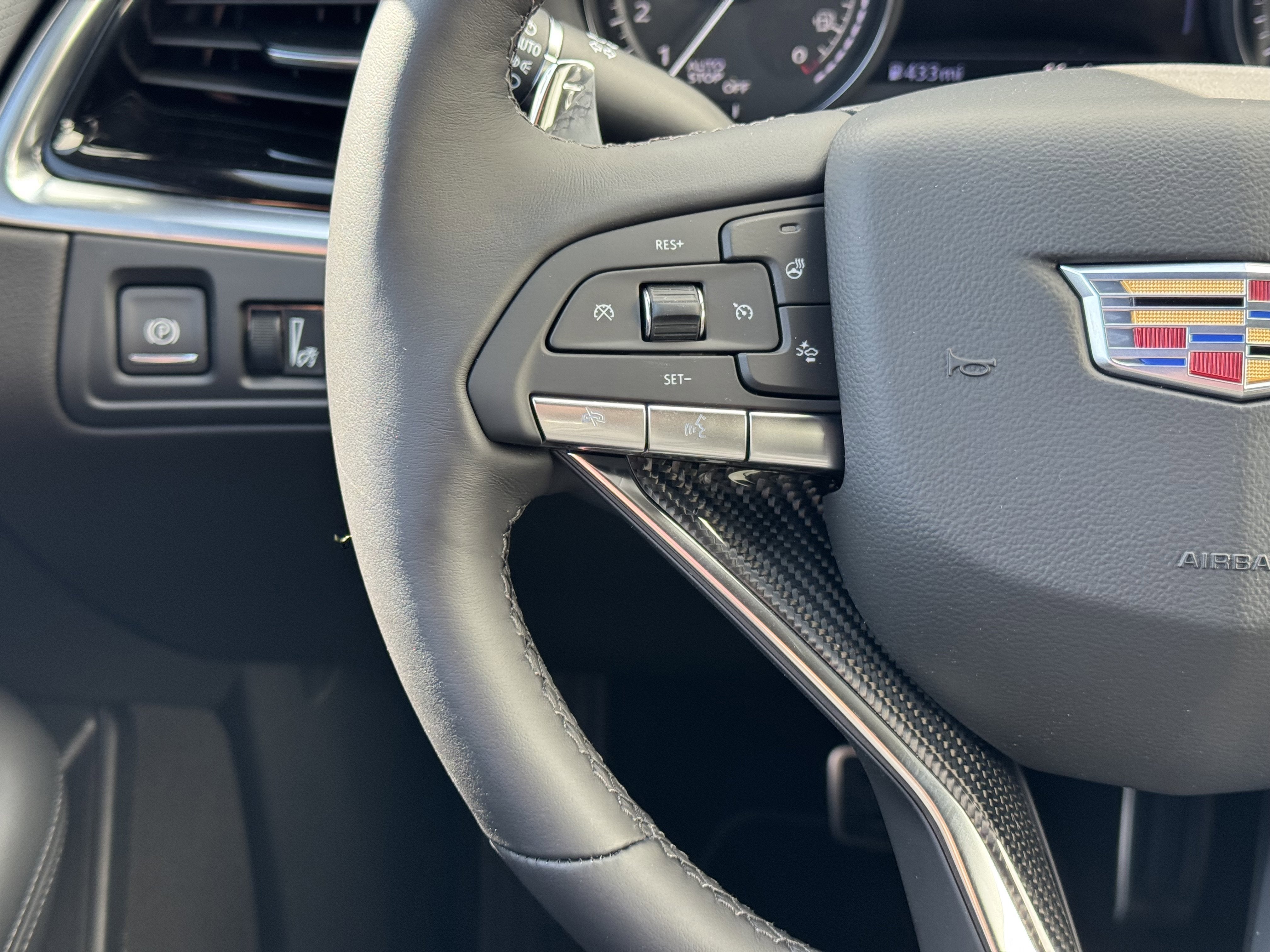 2025 Cadillac XT6 Sport