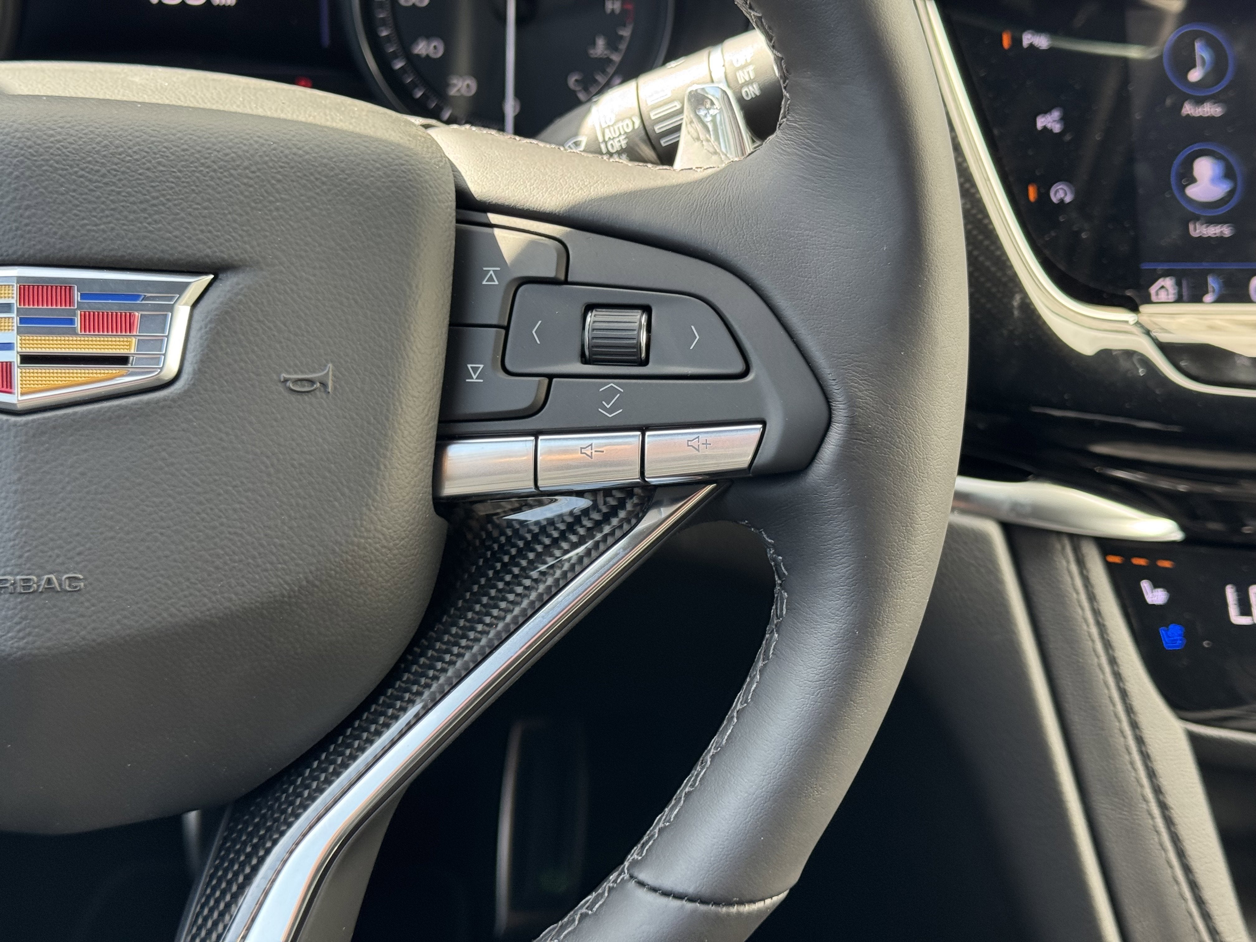 2025 Cadillac XT6 Sport