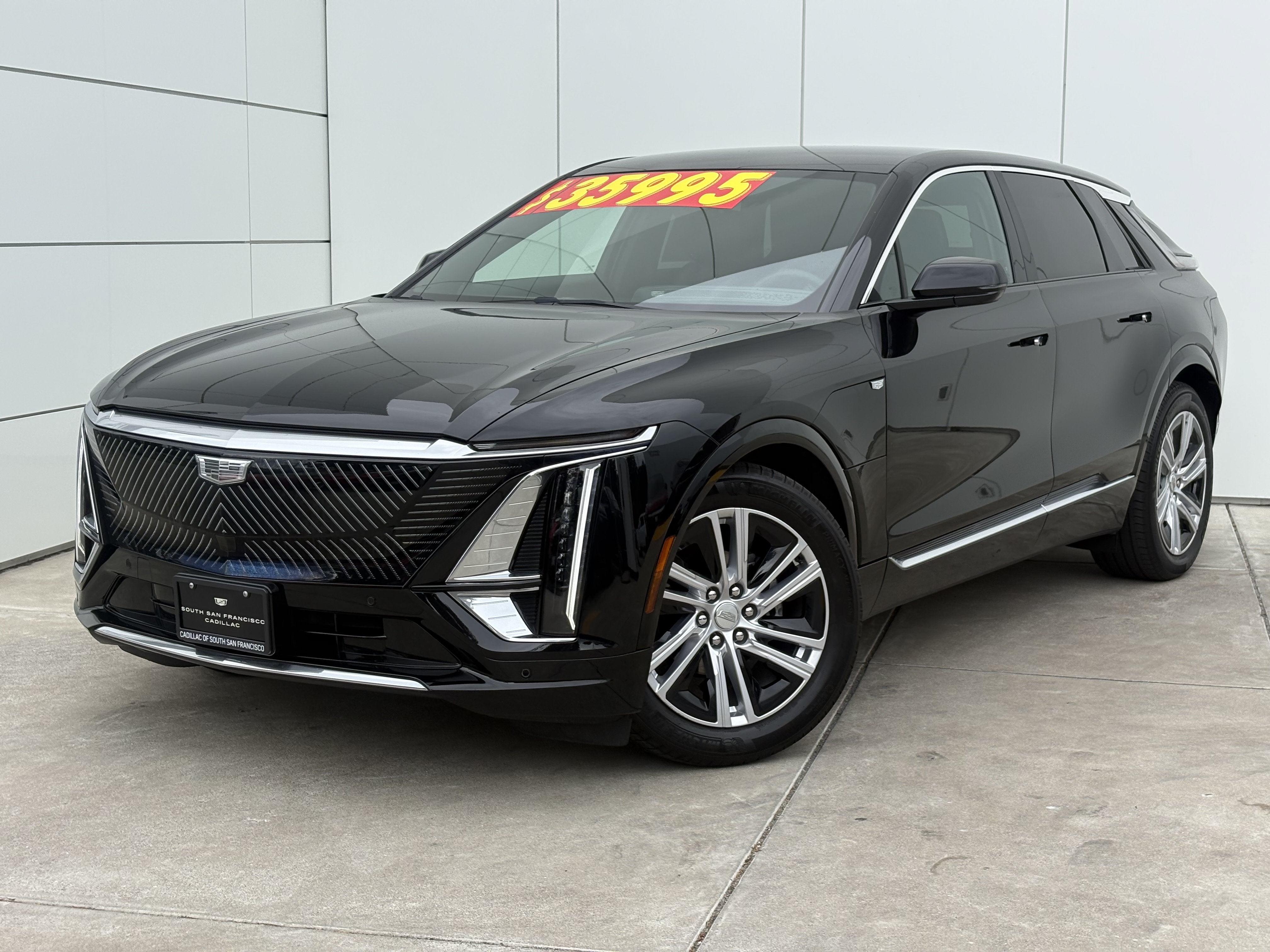 2024 Cadillac LYRIQ Tech