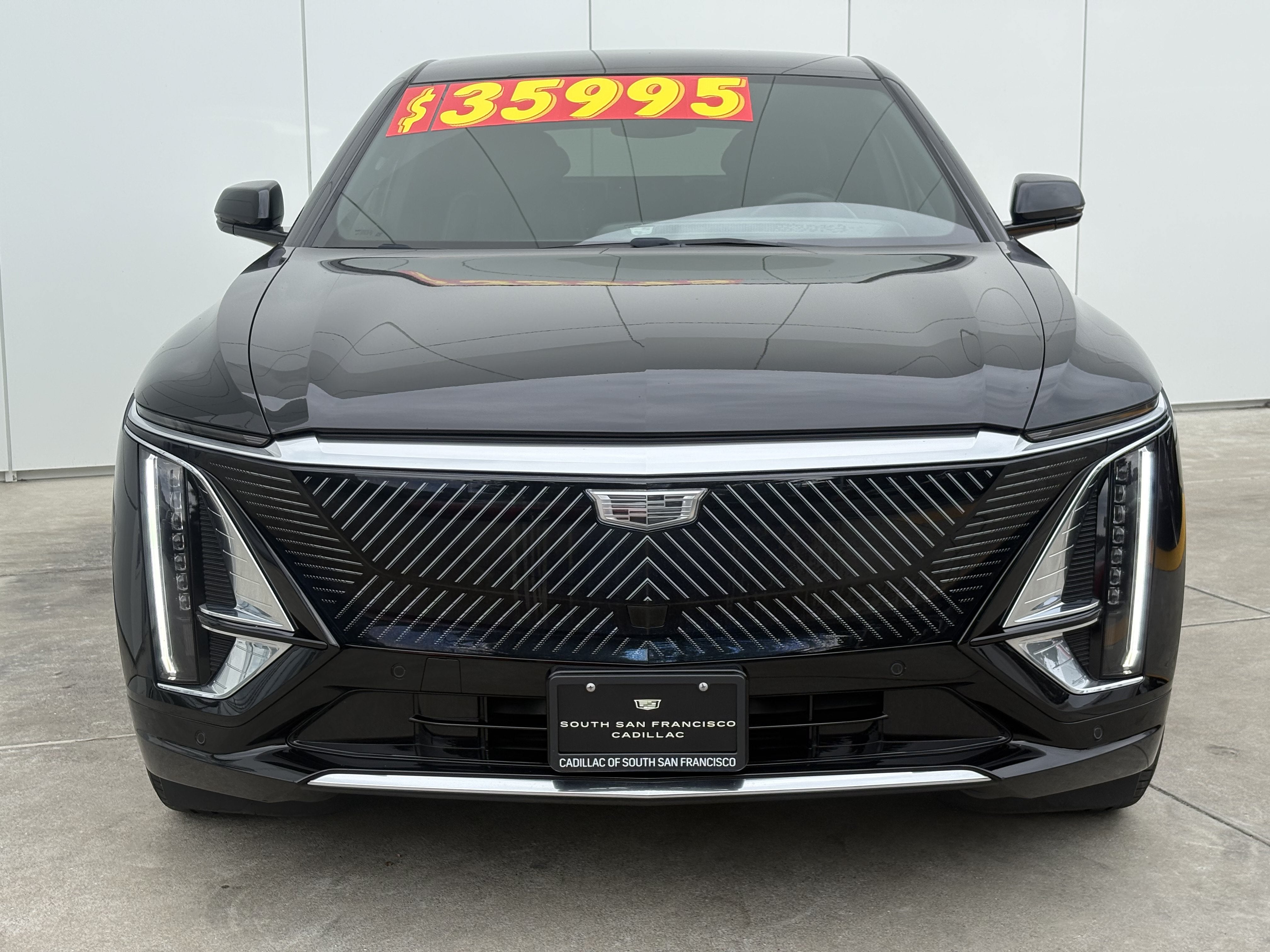 2024 Cadillac LYRIQ Tech