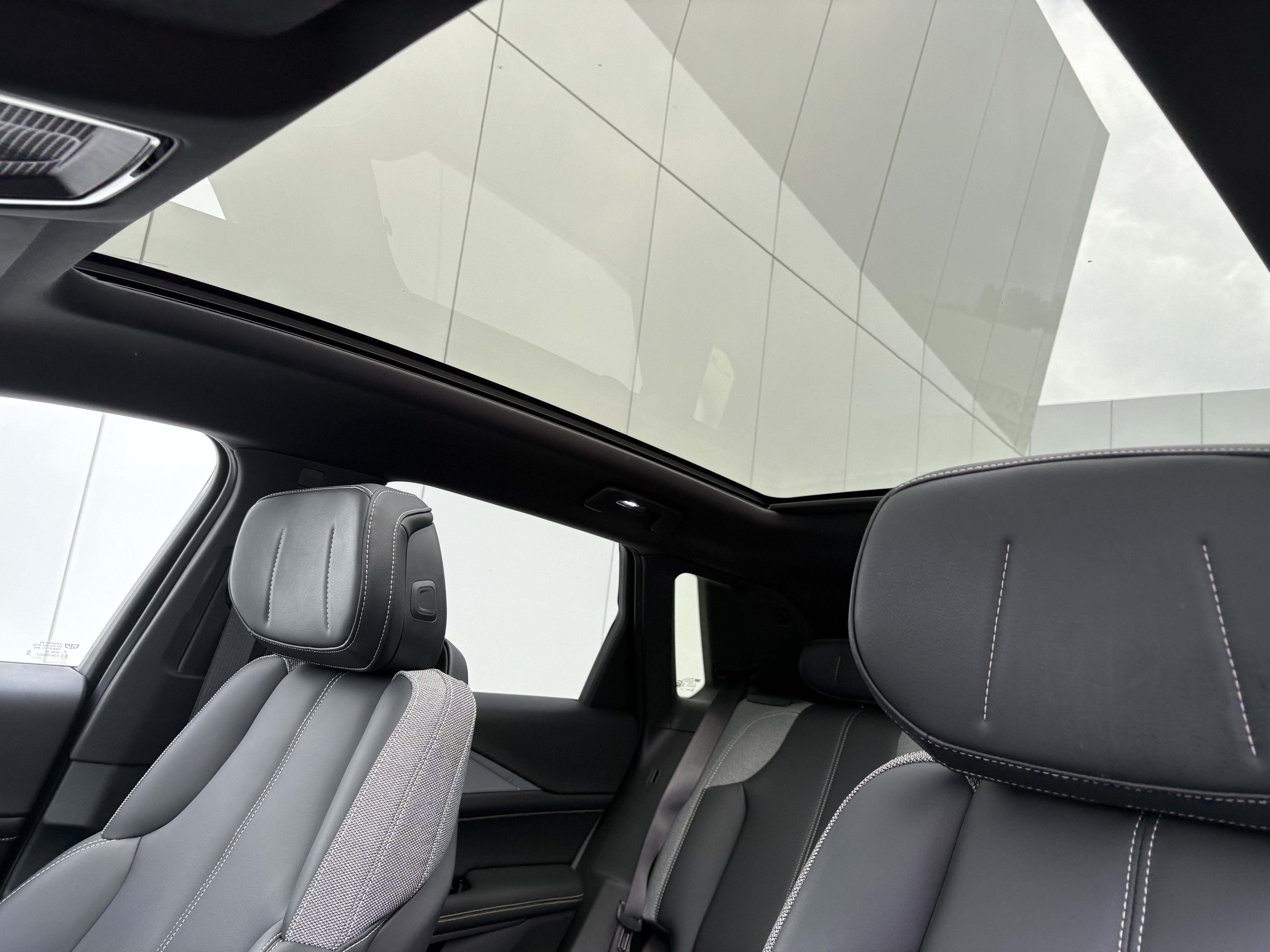 2024 Cadillac LYRIQ Tech