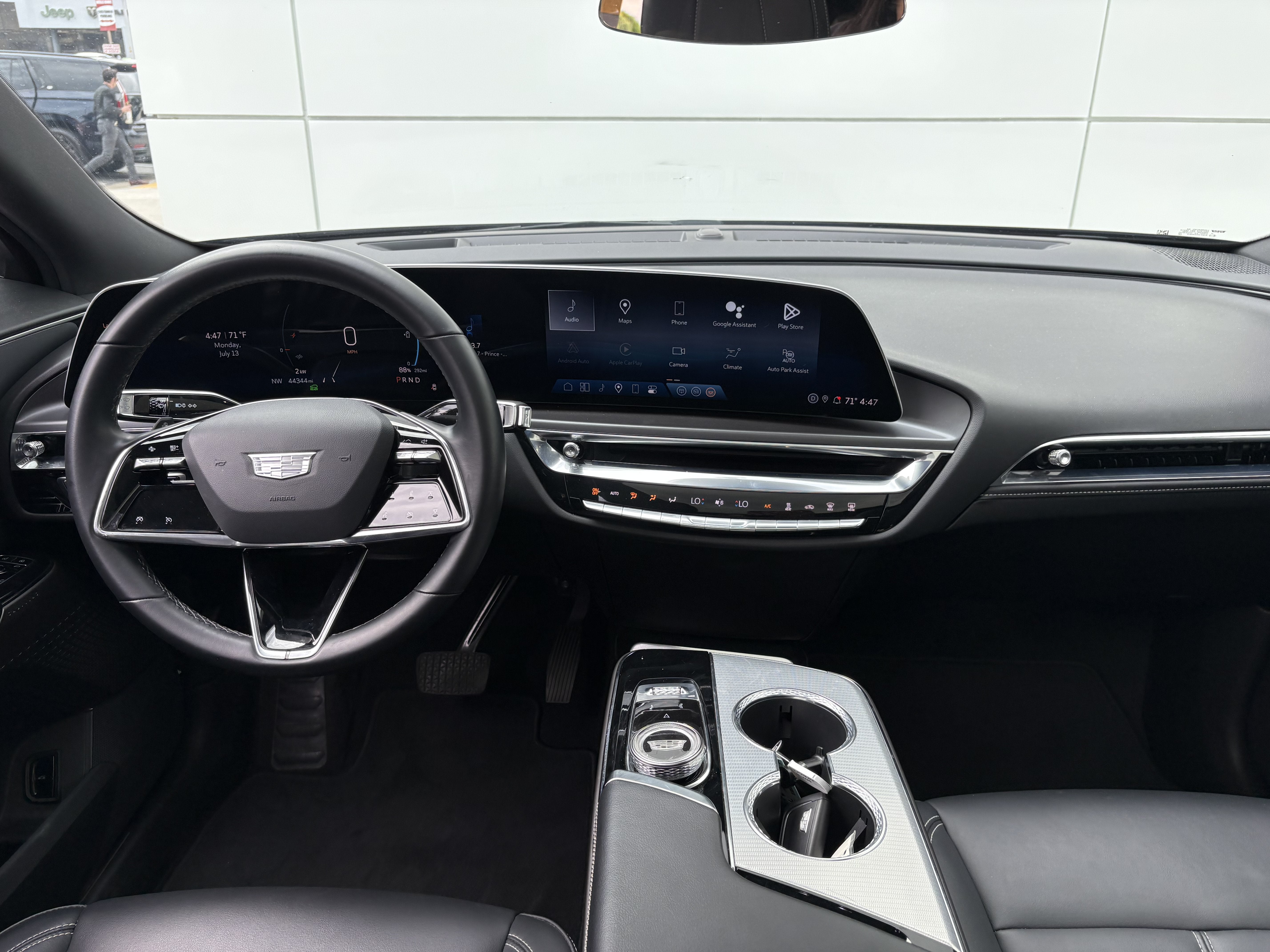 2024 Cadillac LYRIQ Tech