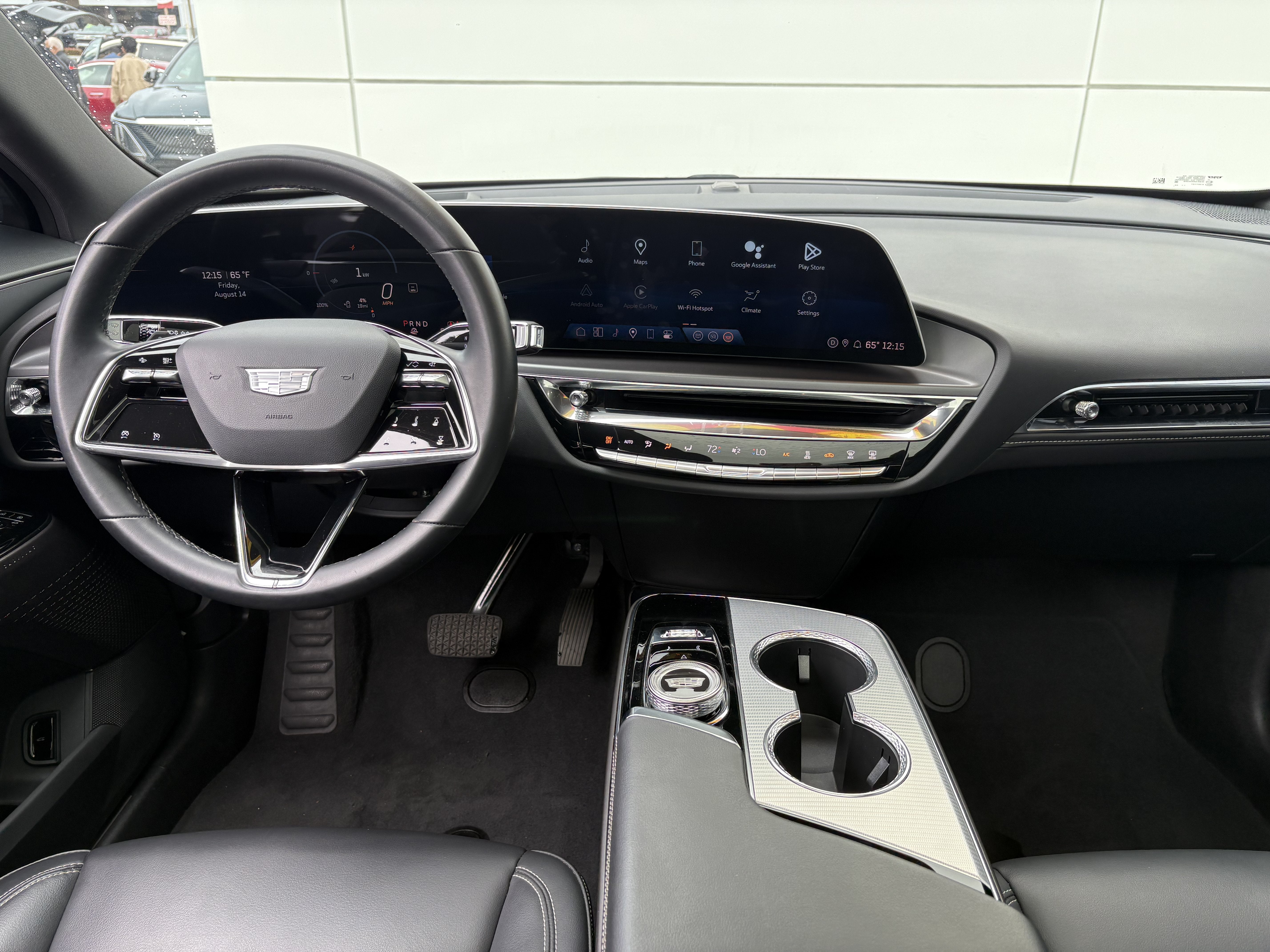 2024 Cadillac LYRIQ Tech