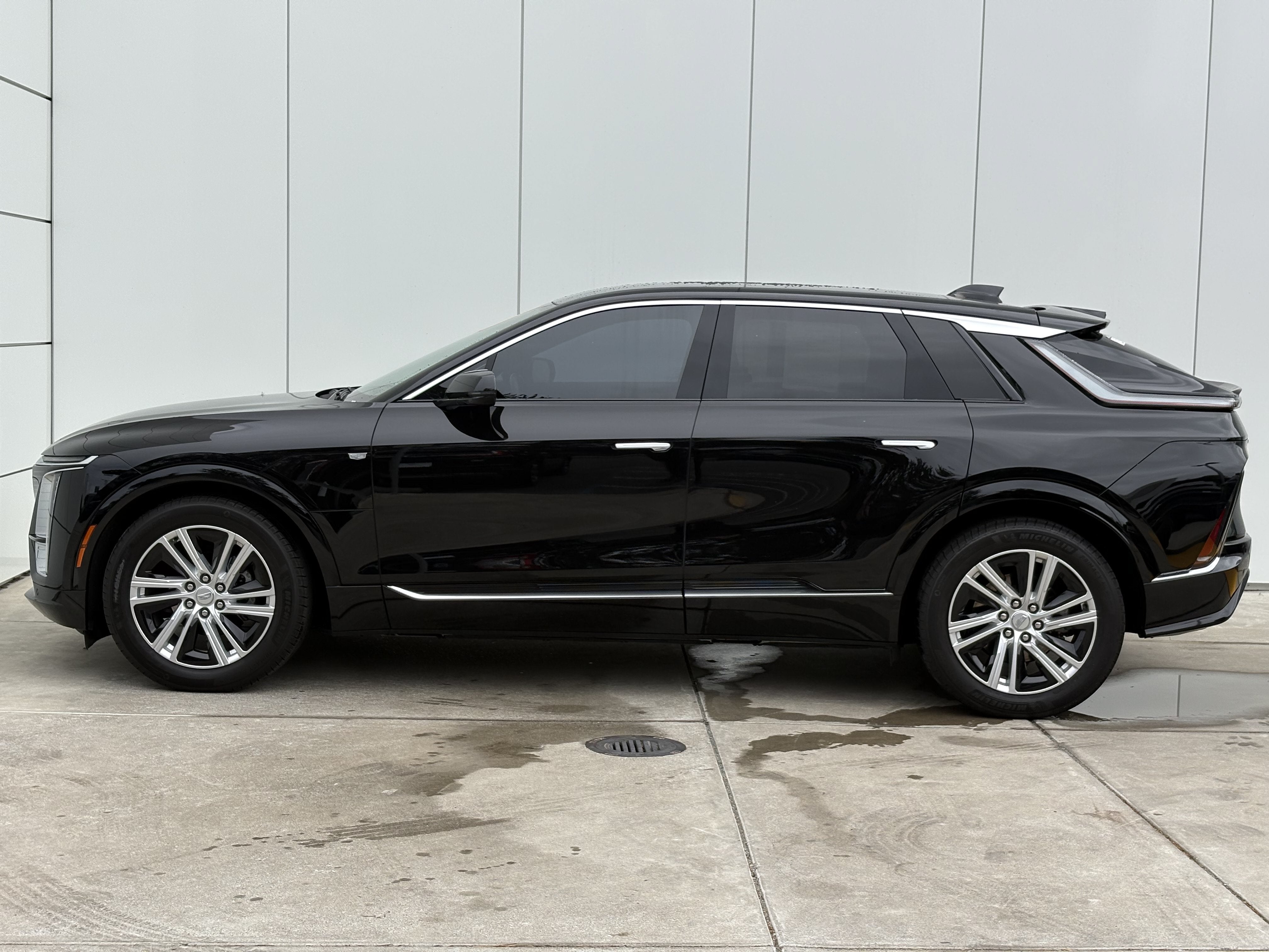 2024 Cadillac LYRIQ Tech