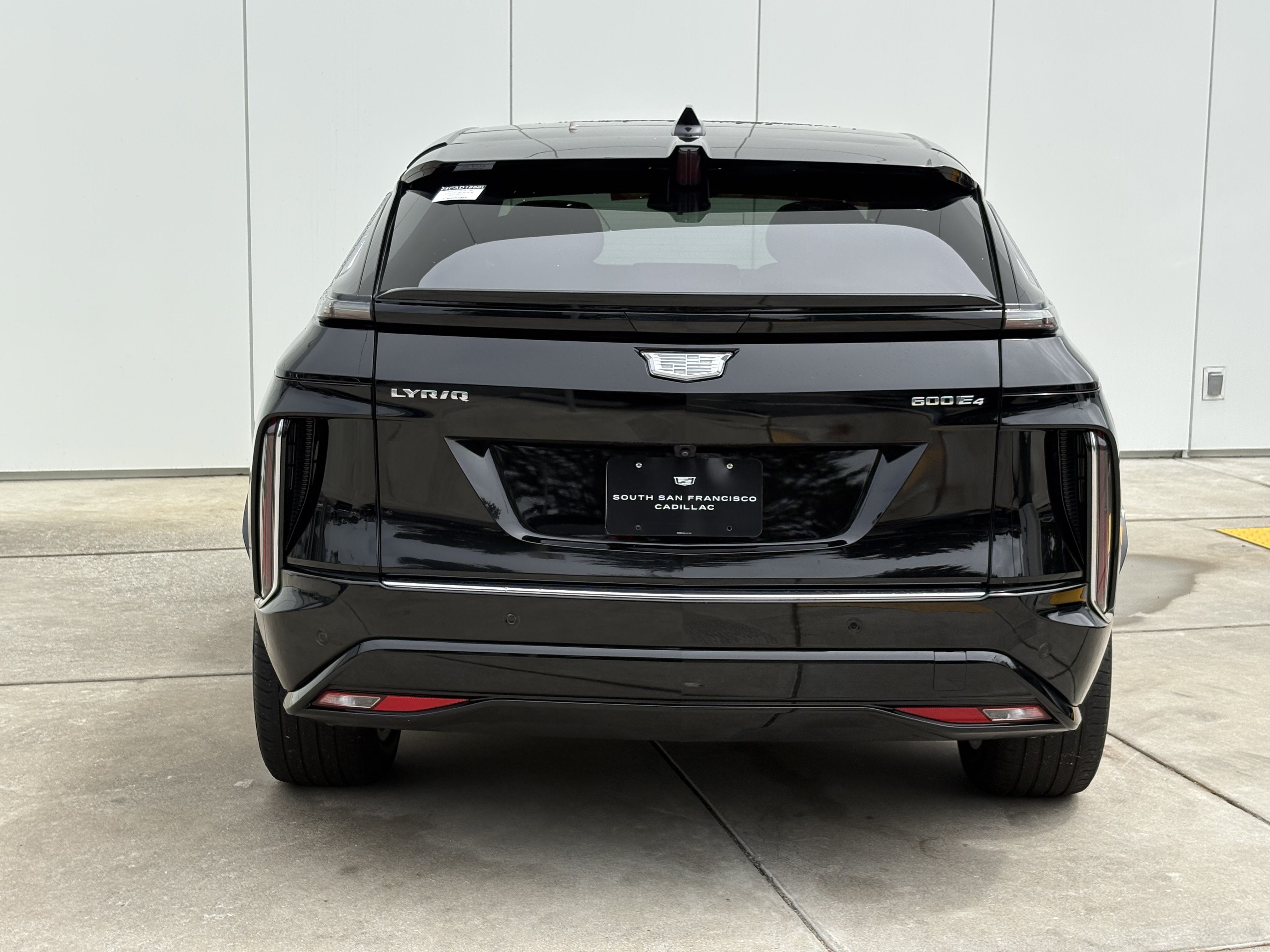 2024 Cadillac LYRIQ Tech
