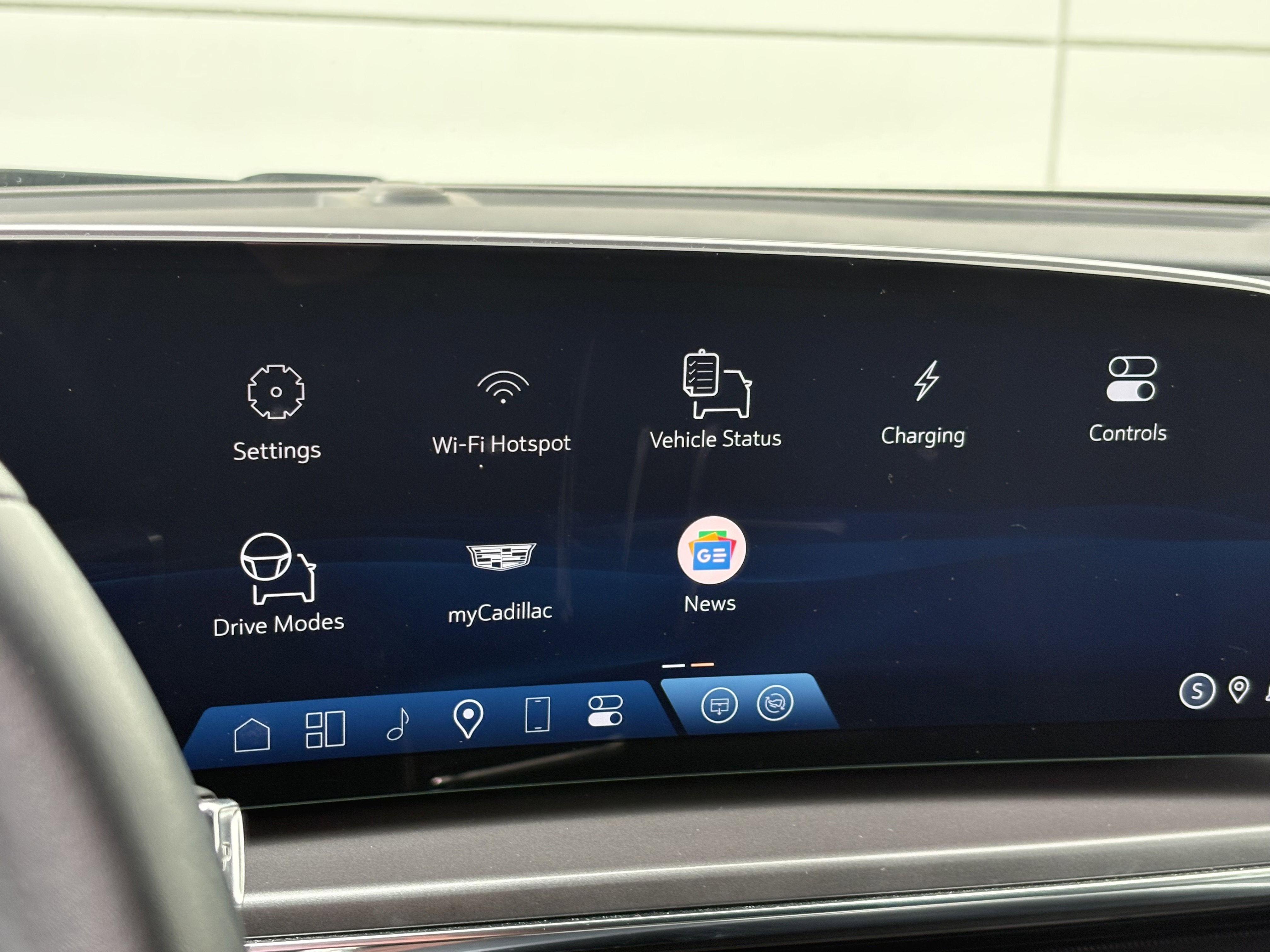 2024 Cadillac LYRIQ Tech