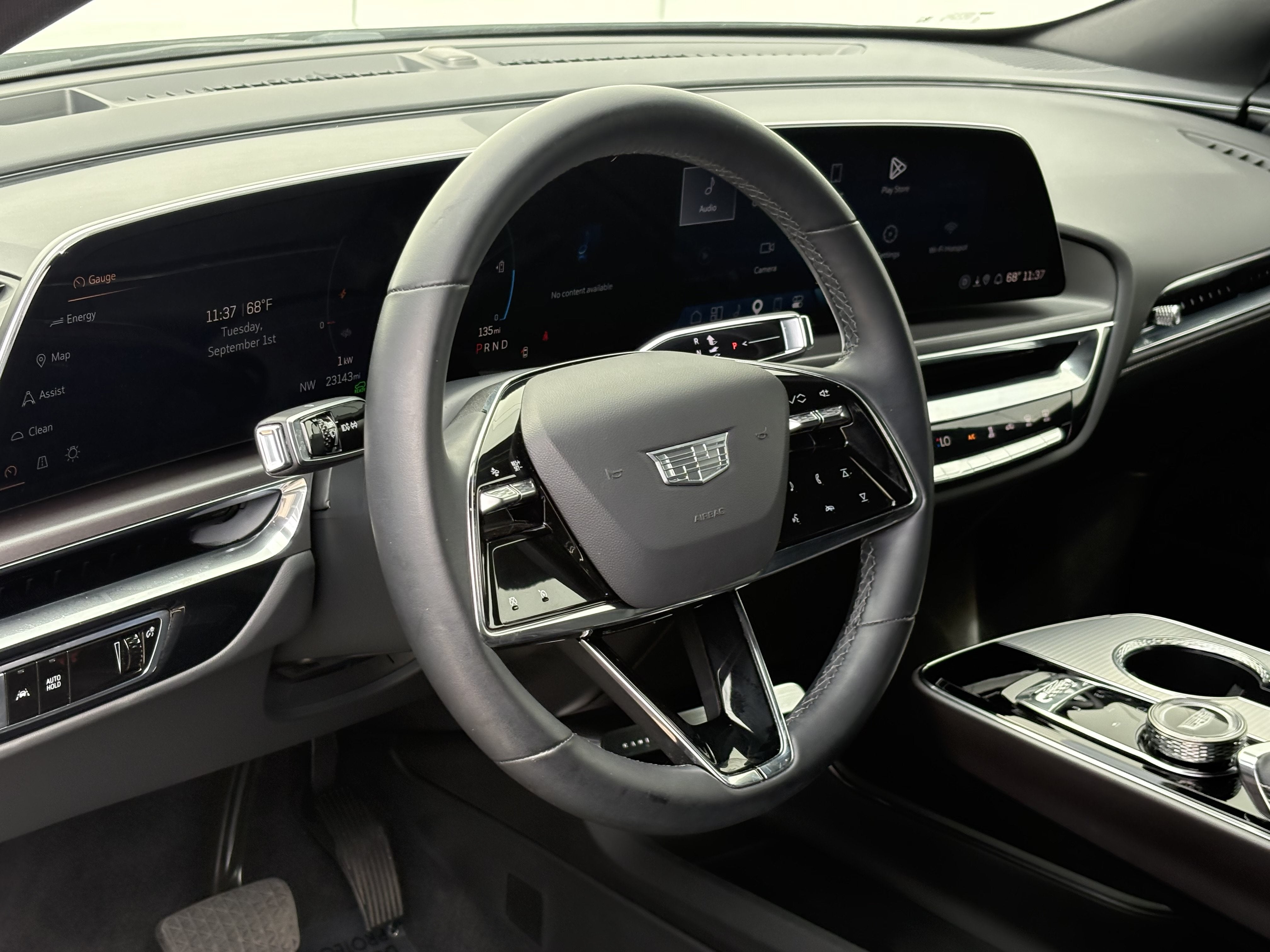 2024 Cadillac LYRIQ Tech