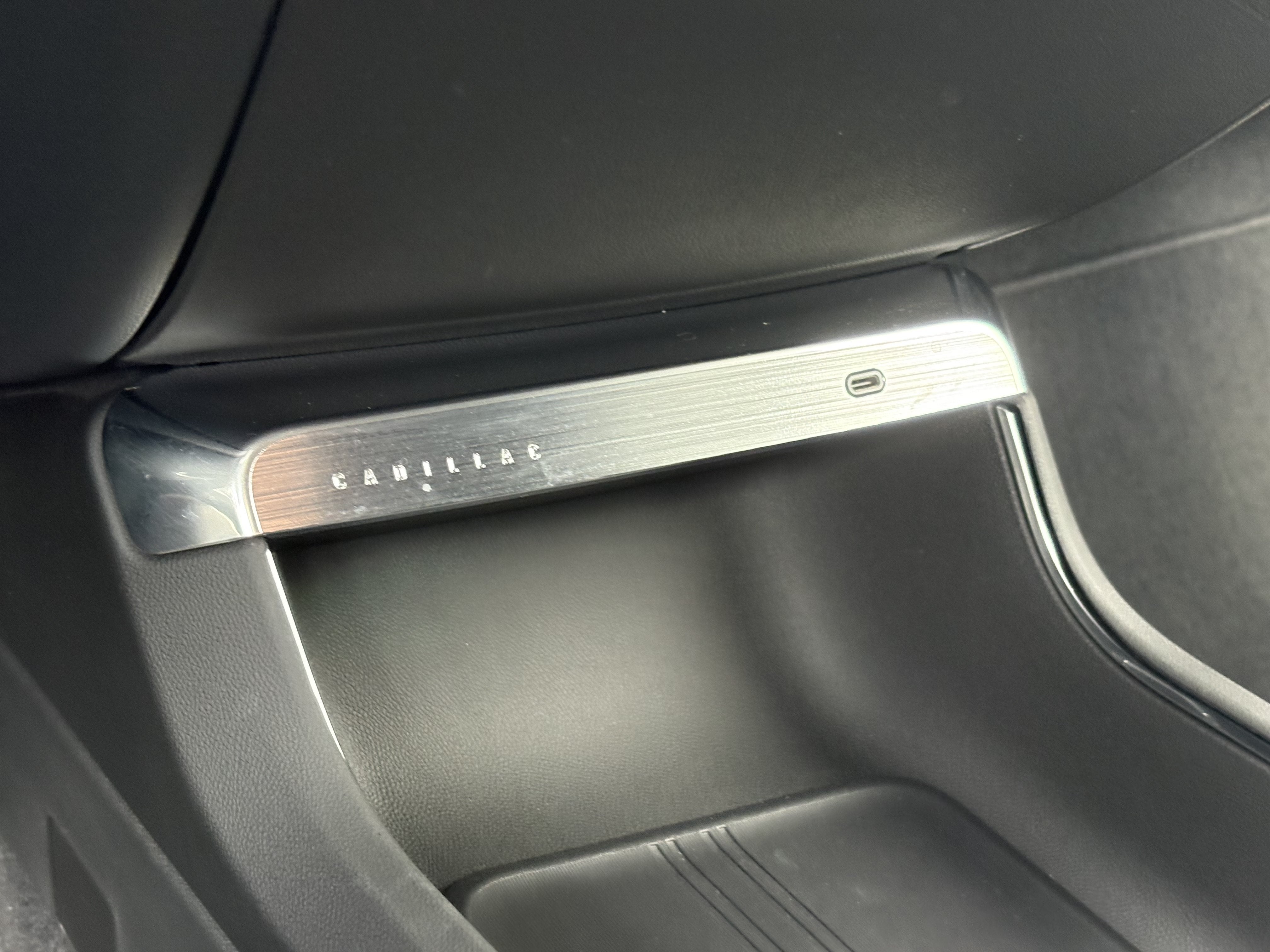 2024 Cadillac LYRIQ Tech