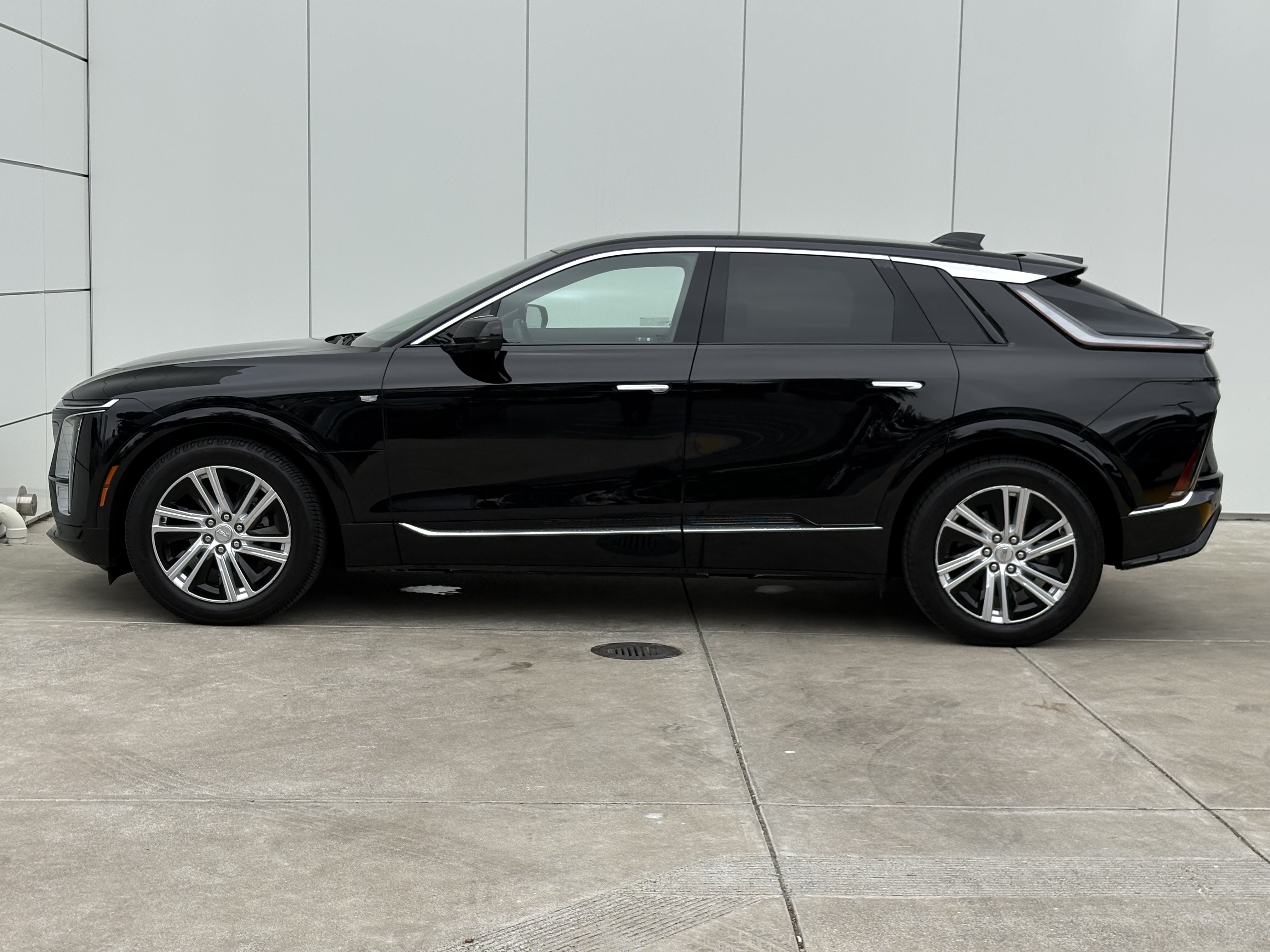 2024 Cadillac LYRIQ Tech