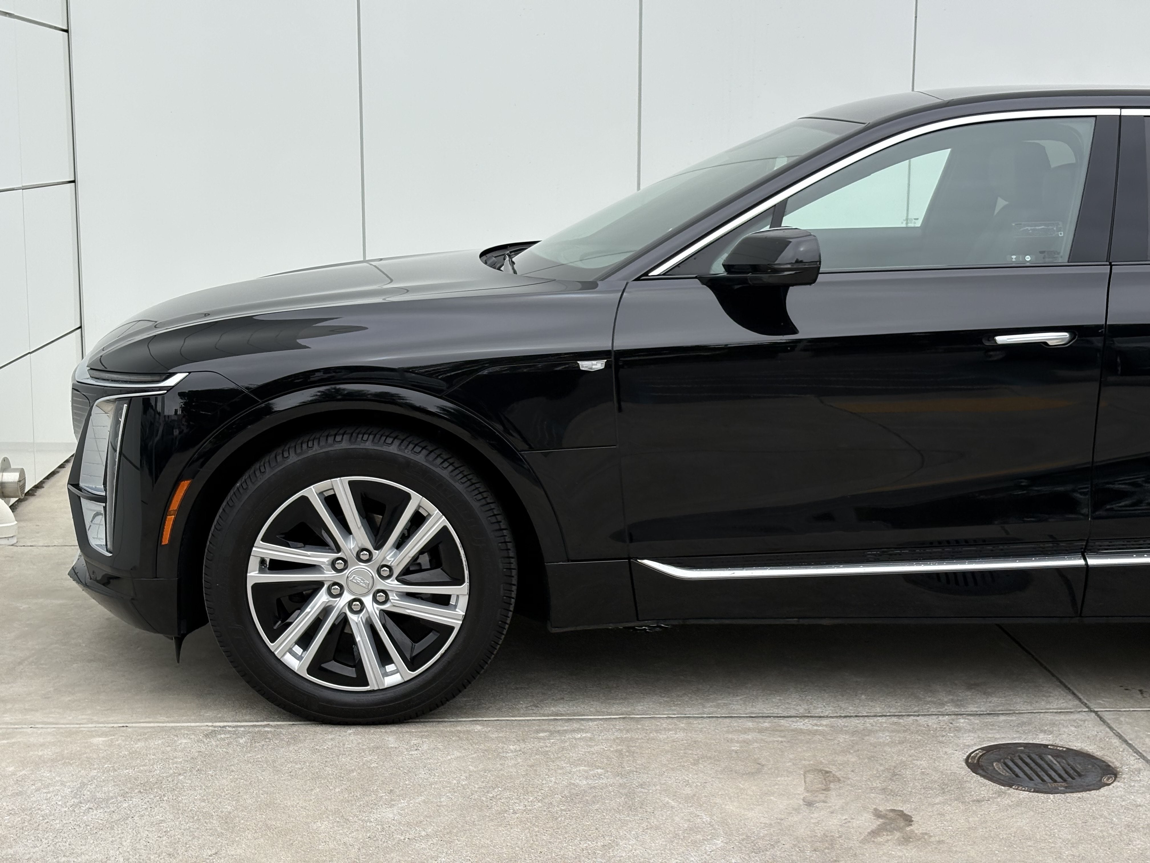 2024 Cadillac LYRIQ Tech