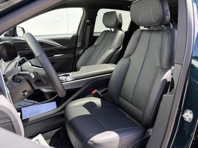 2025 Cadillac LYRIQ Luxury 1