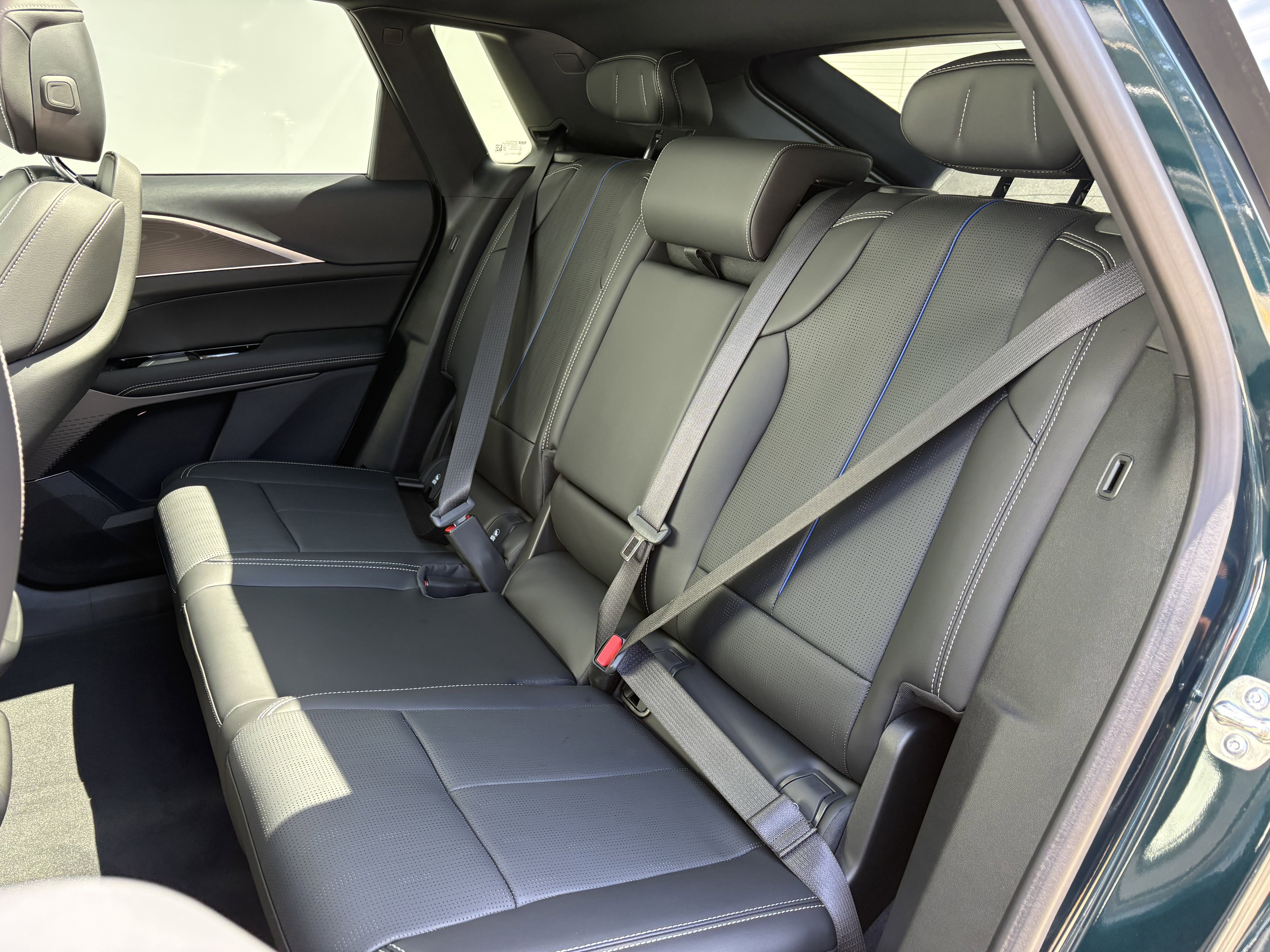 2025 Cadillac LYRIQ Luxury 1