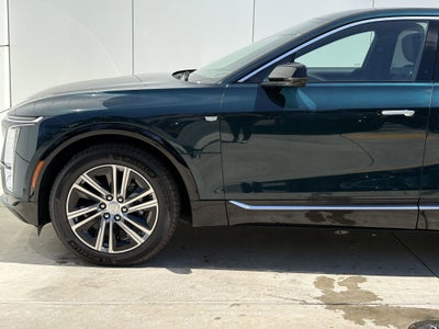 2025 Cadillac LYRIQ Luxury 1