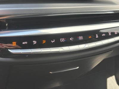 2024 Cadillac LYRIQ Luxury 1