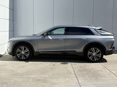 2024 Cadillac LYRIQ Luxury 1