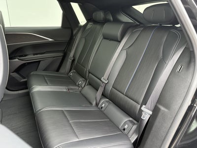 2024 Cadillac LYRIQ Luxury 1