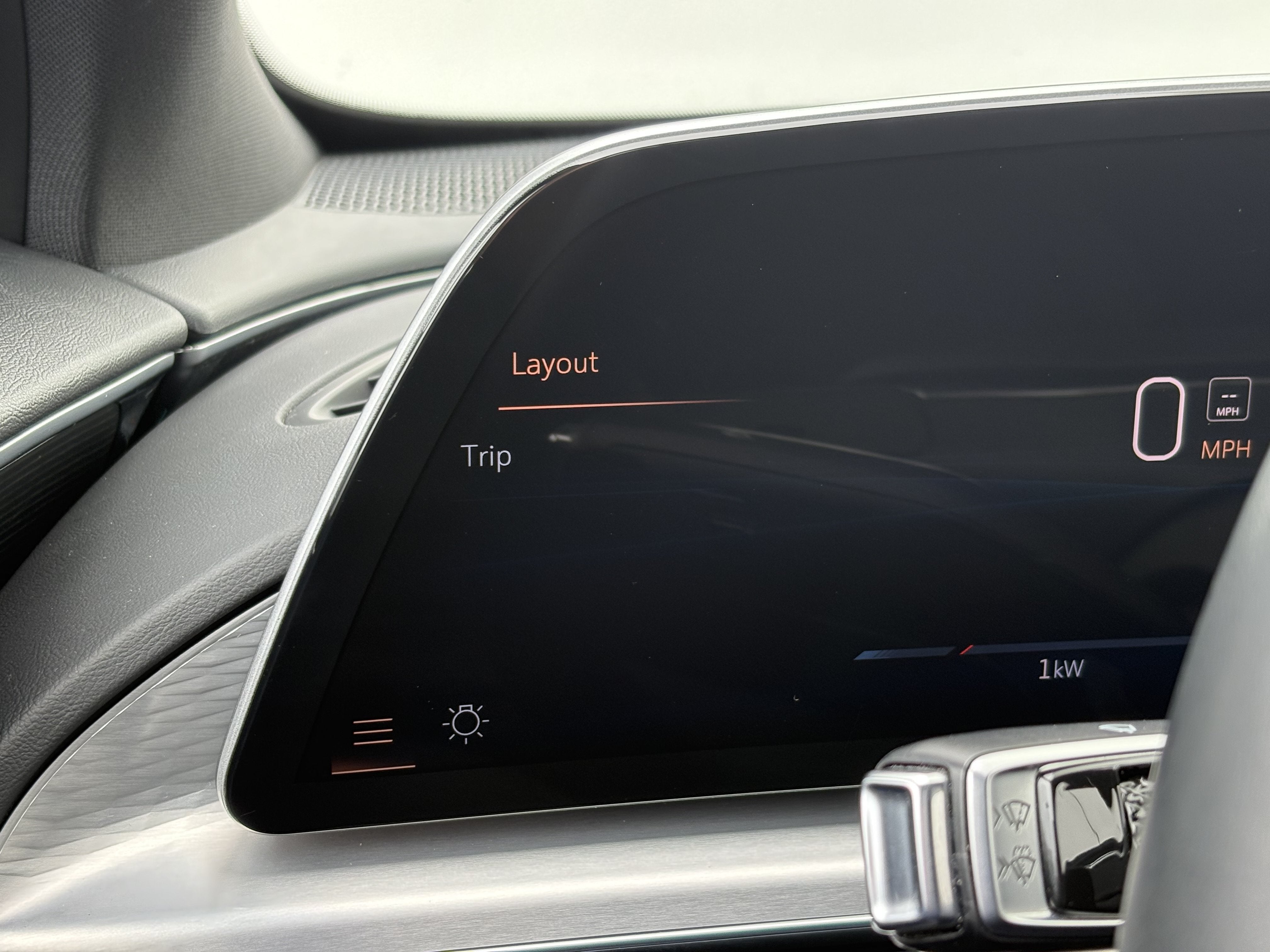 2024 Cadillac LYRIQ Luxury 1