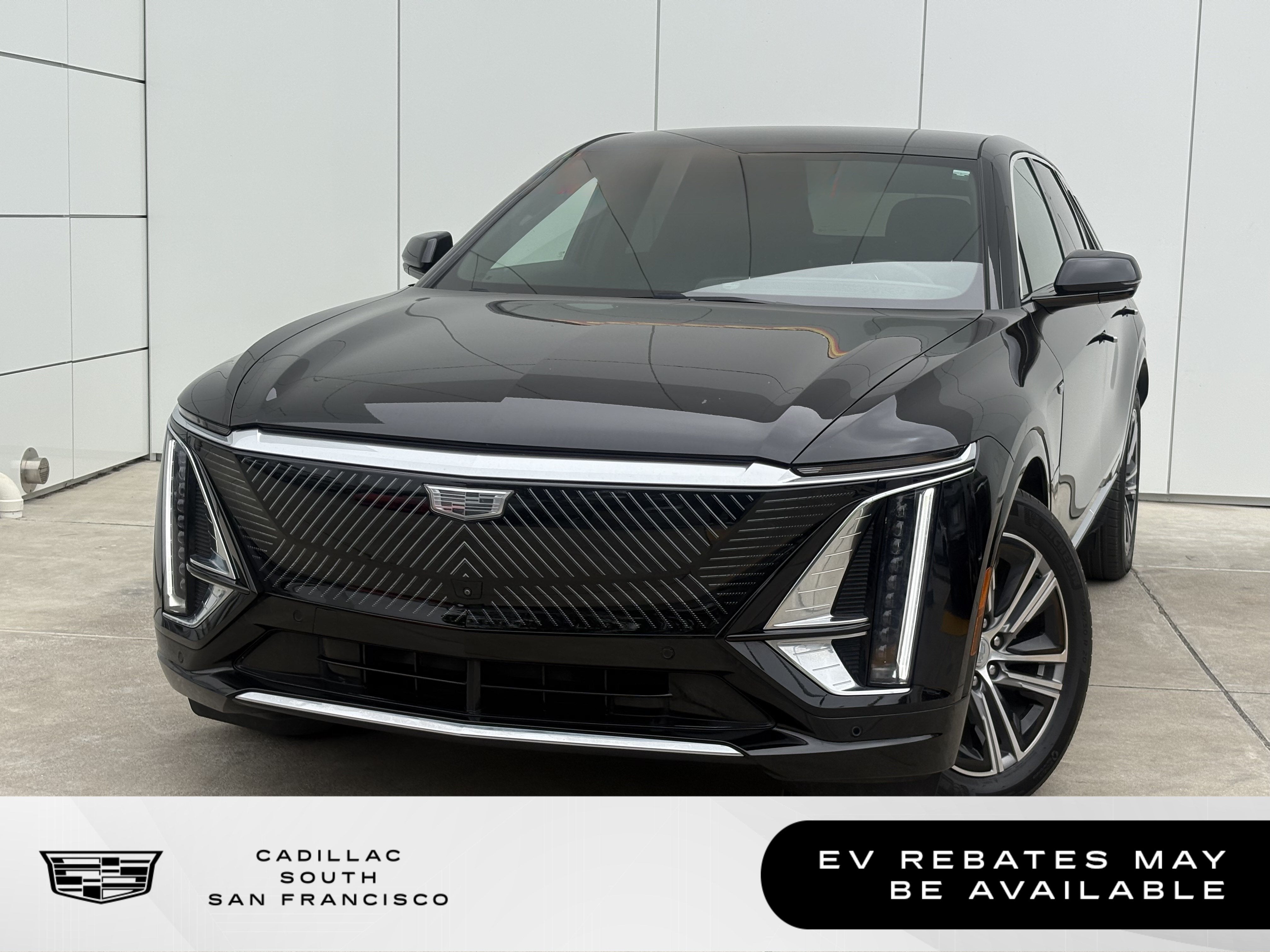 2024 Cadillac LYRIQ Luxury 1