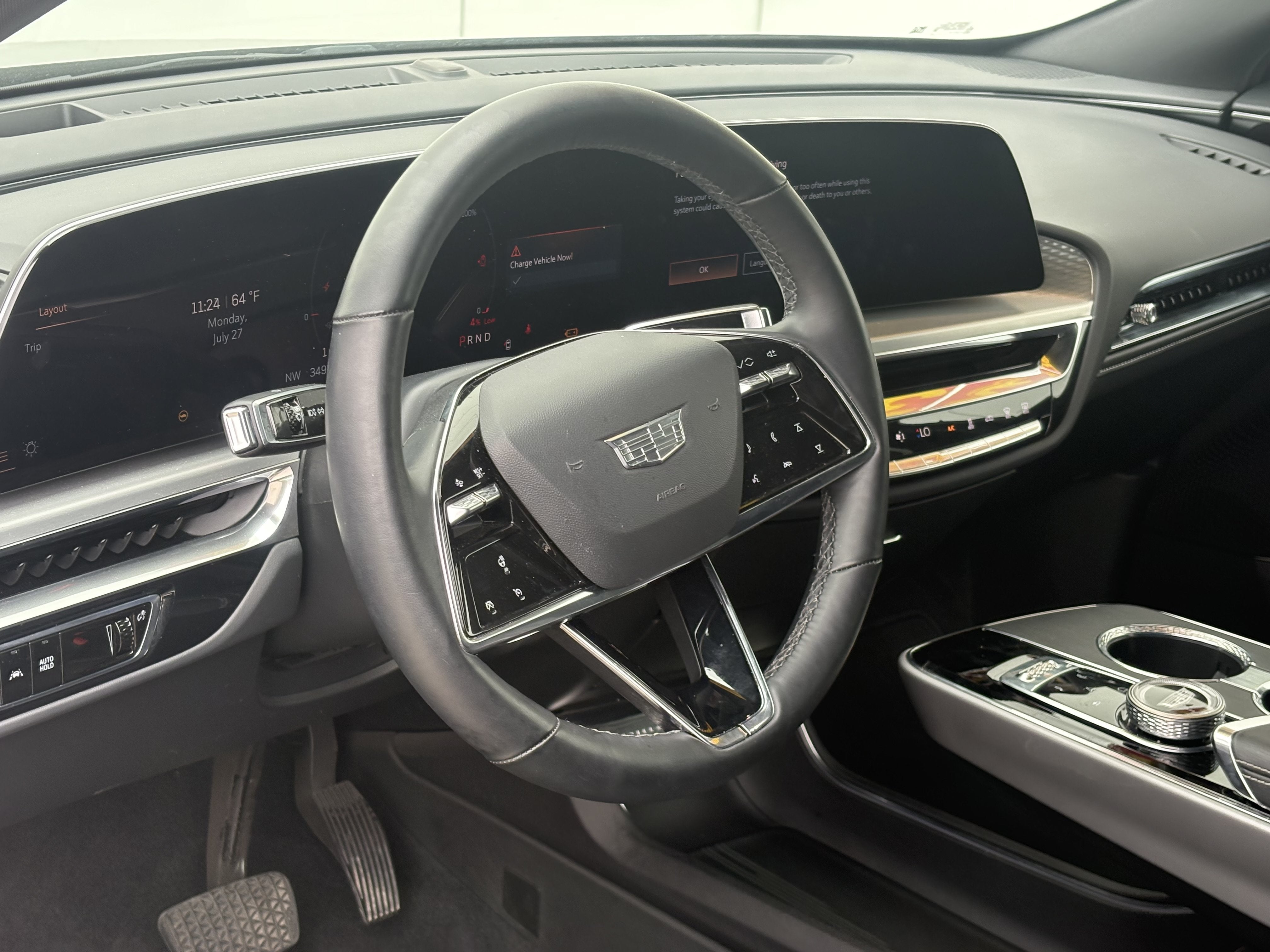 2024 Cadillac LYRIQ Luxury 1