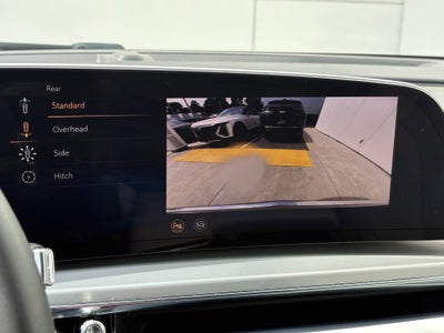 2024 Cadillac LYRIQ Luxury 1