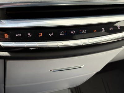 2024 Cadillac LYRIQ Luxury 1