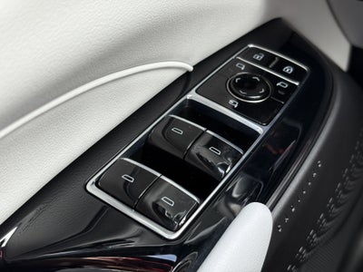 2024 Cadillac LYRIQ Luxury 1