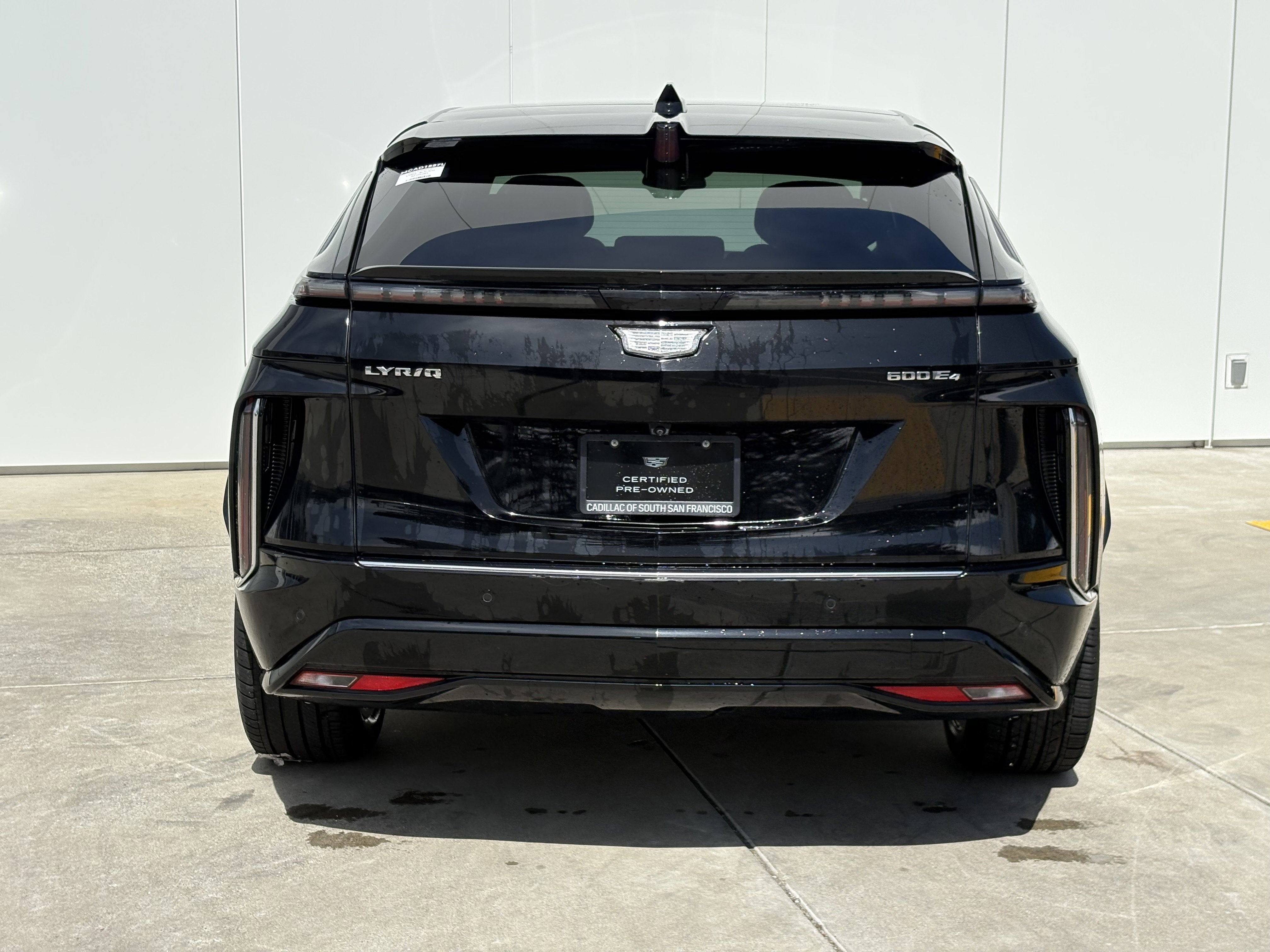 2024 Cadillac LYRIQ Luxury 1